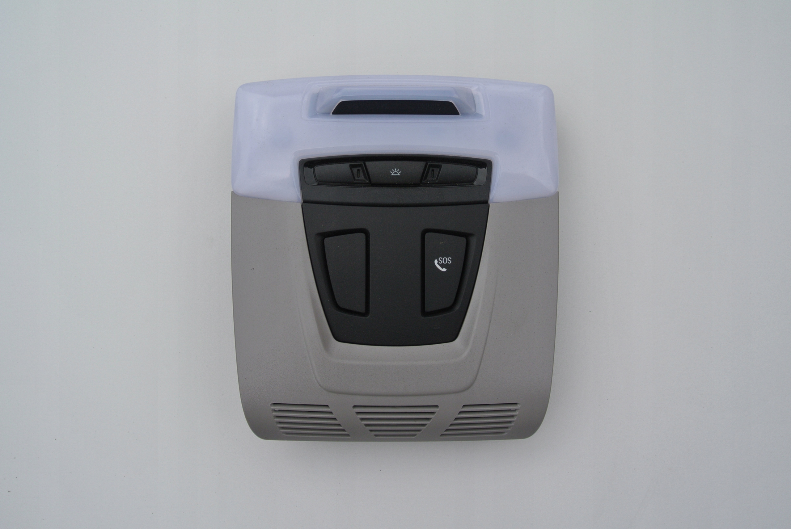 BMW X1 F48 лампа стелі