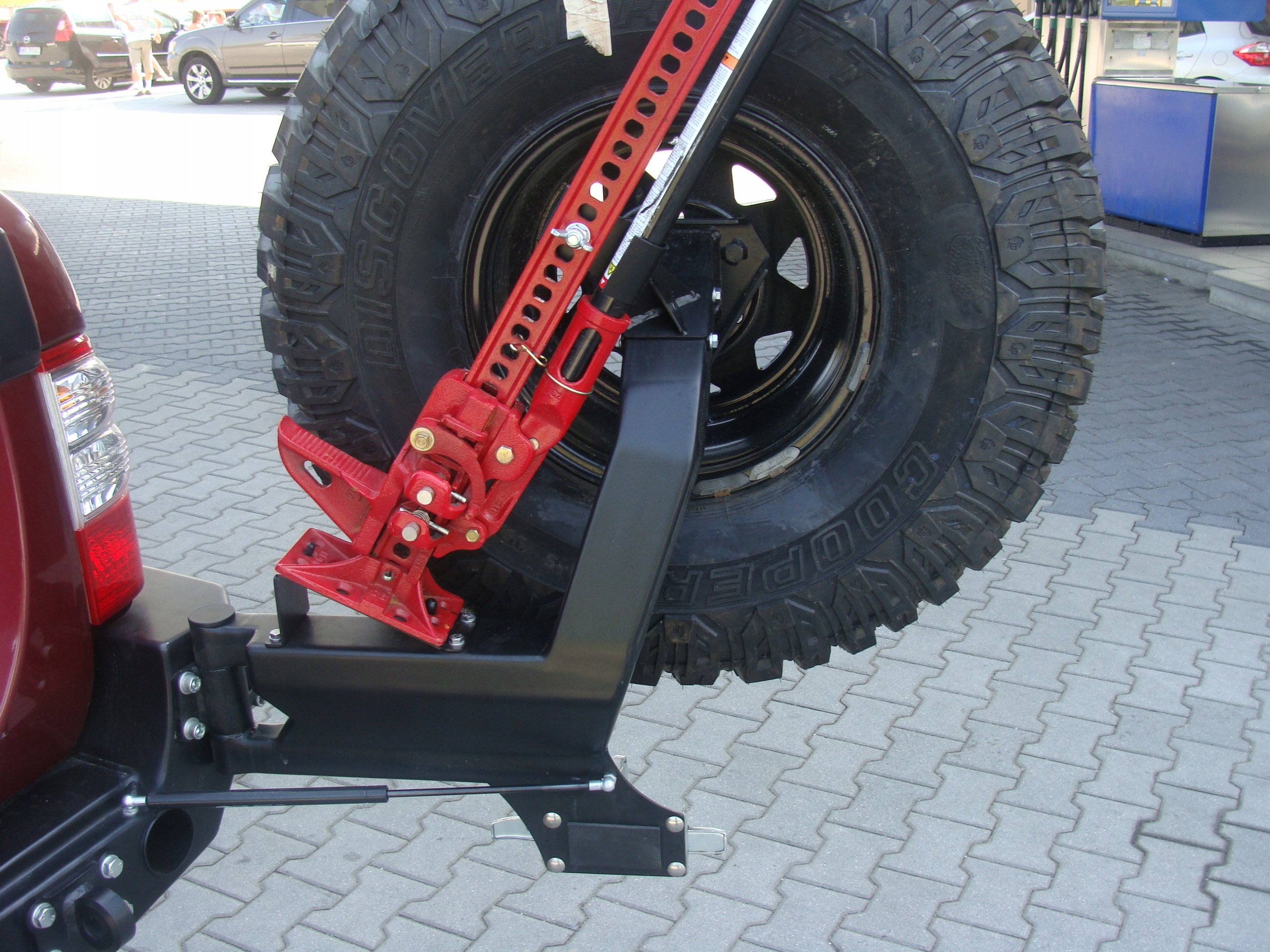 MOCOWANIE PODNOŚNIKA HI-LIFT NA KOŁO PATROL Y61 Rodzaj wieszaki