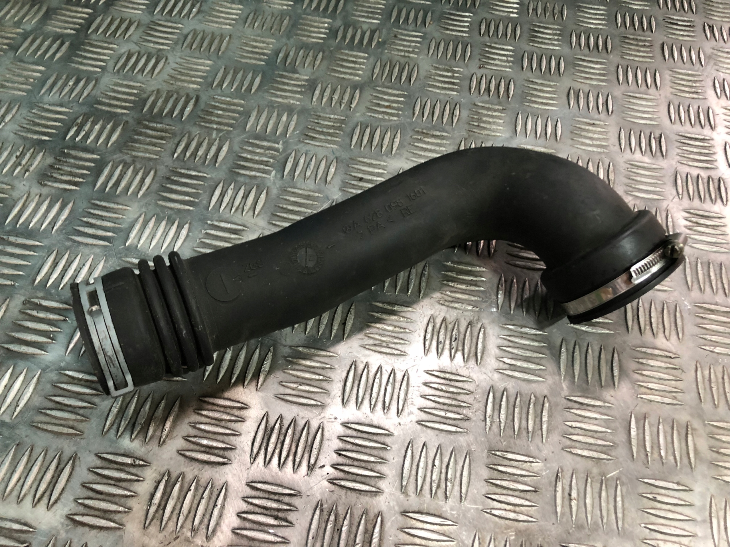 MERCEDES W211 4,0 CDI RURA DOLOT POWIETRZA