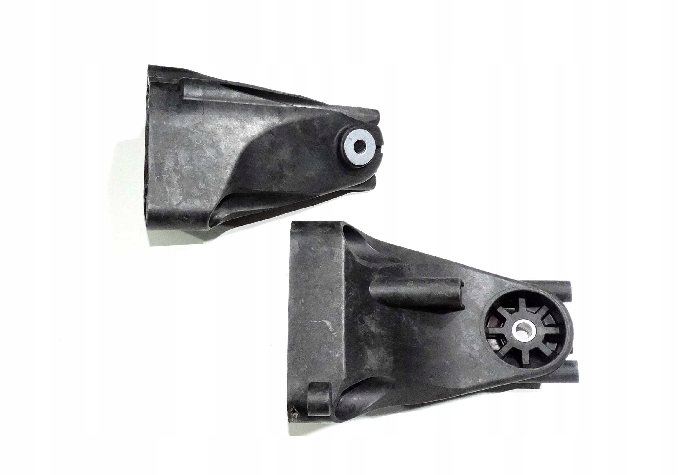 Mercedes лапа двигателя A6422234904