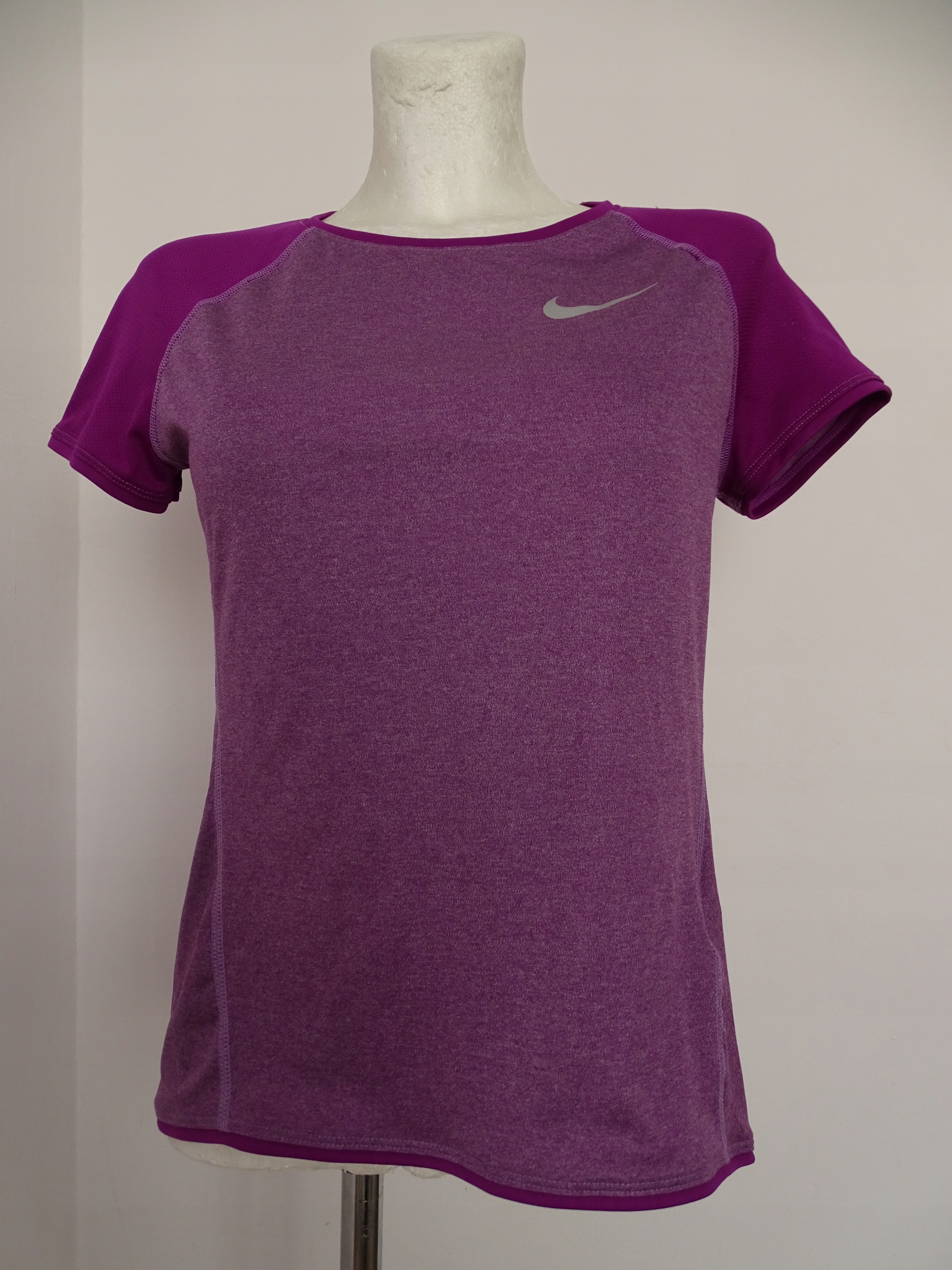 NIKE FIT KOSZULKA Z KRÓTKIM RĘKAWEM 156-166 CM XL