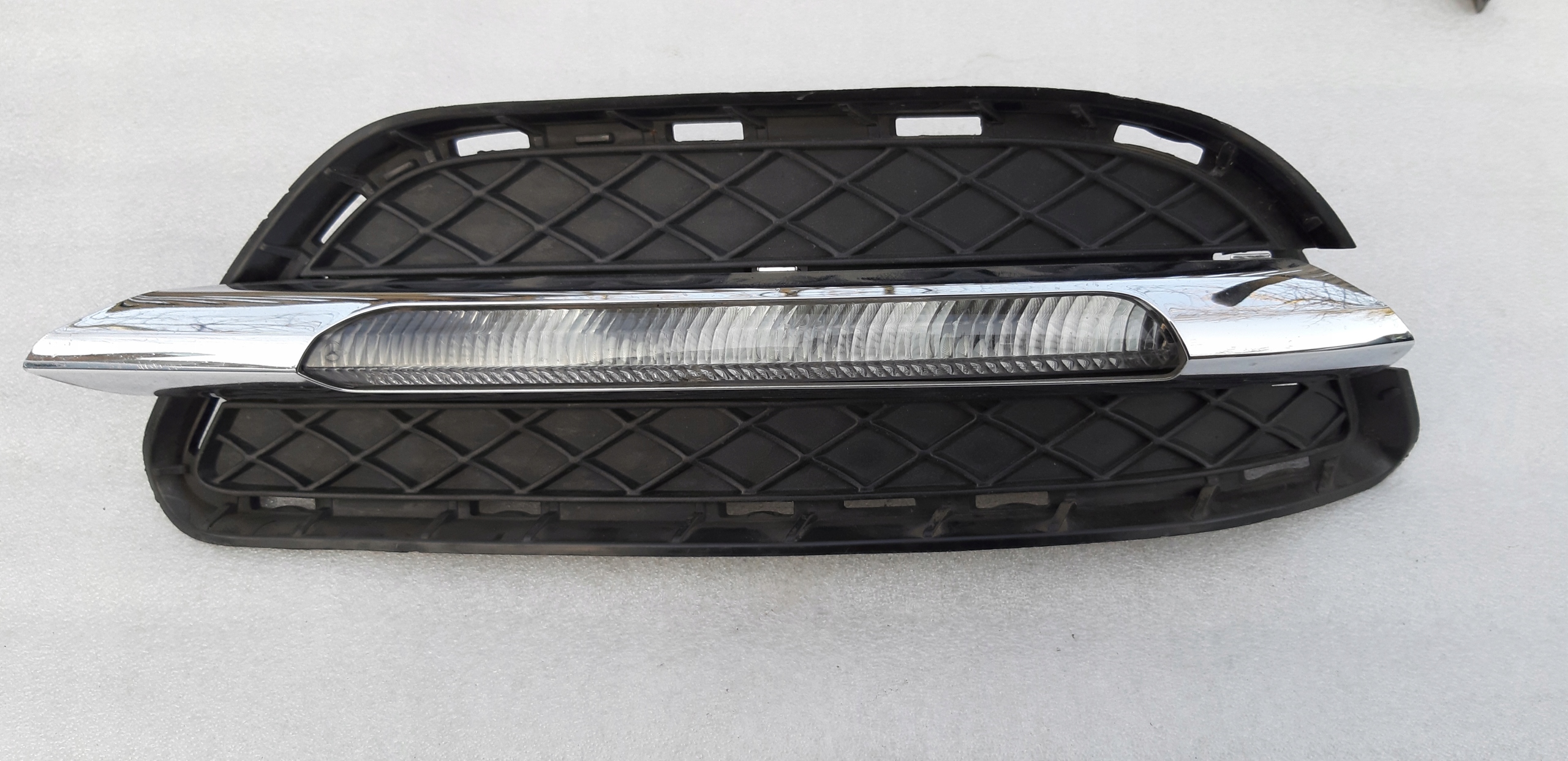 СЛ W231 R231 СВІТЛО ДЕННЕ LED