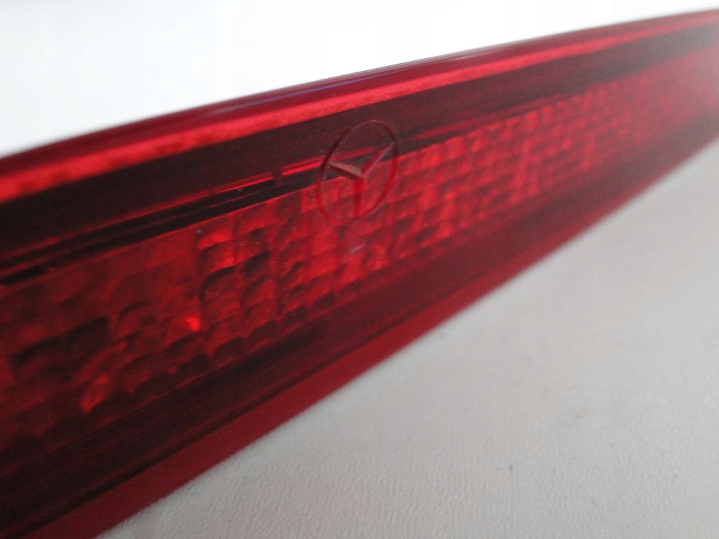 MERCEDES SL R230 230 ŚWIATŁO STOP W KLAPĘ TYLNĄ Rodzaj lampy uniwersalna