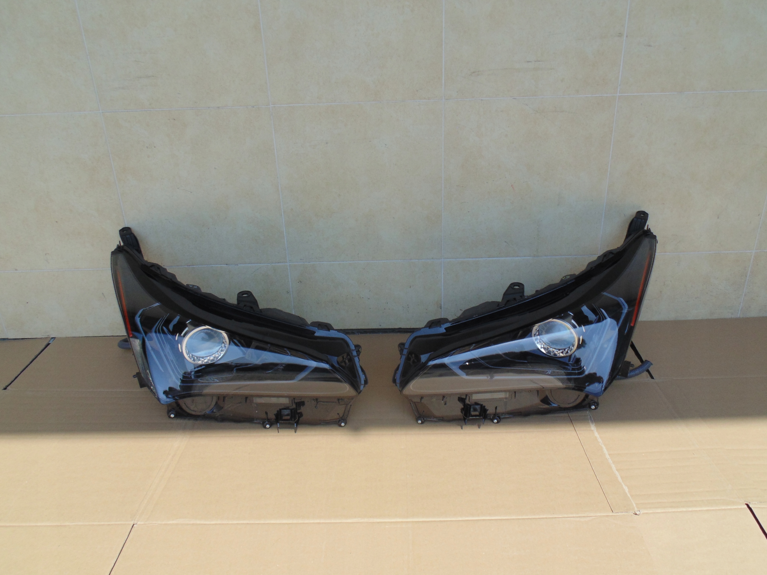 LAMPA LAMPY LEWA PRAWA LED LEXUS NX300 LIFT 2018