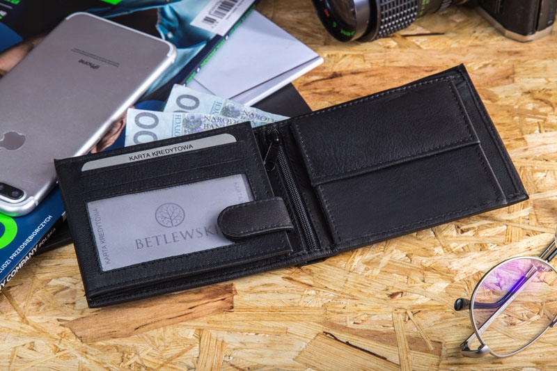 PORTFEL MĘSKI SKÓRZANY SKÓRA KARTY RFID BETLEWSKI Kod producenta Skórzany portfel męski Betlewski KZ-61