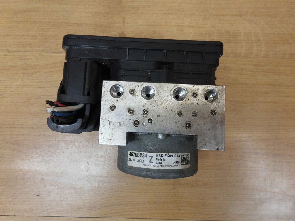 Блок абс аутлендер. Блок абс митсубиси аутлендер 2016. Блок абс аутлендер. Блок абс аутлендер. Ремонт блока абс на аутлендер 2.