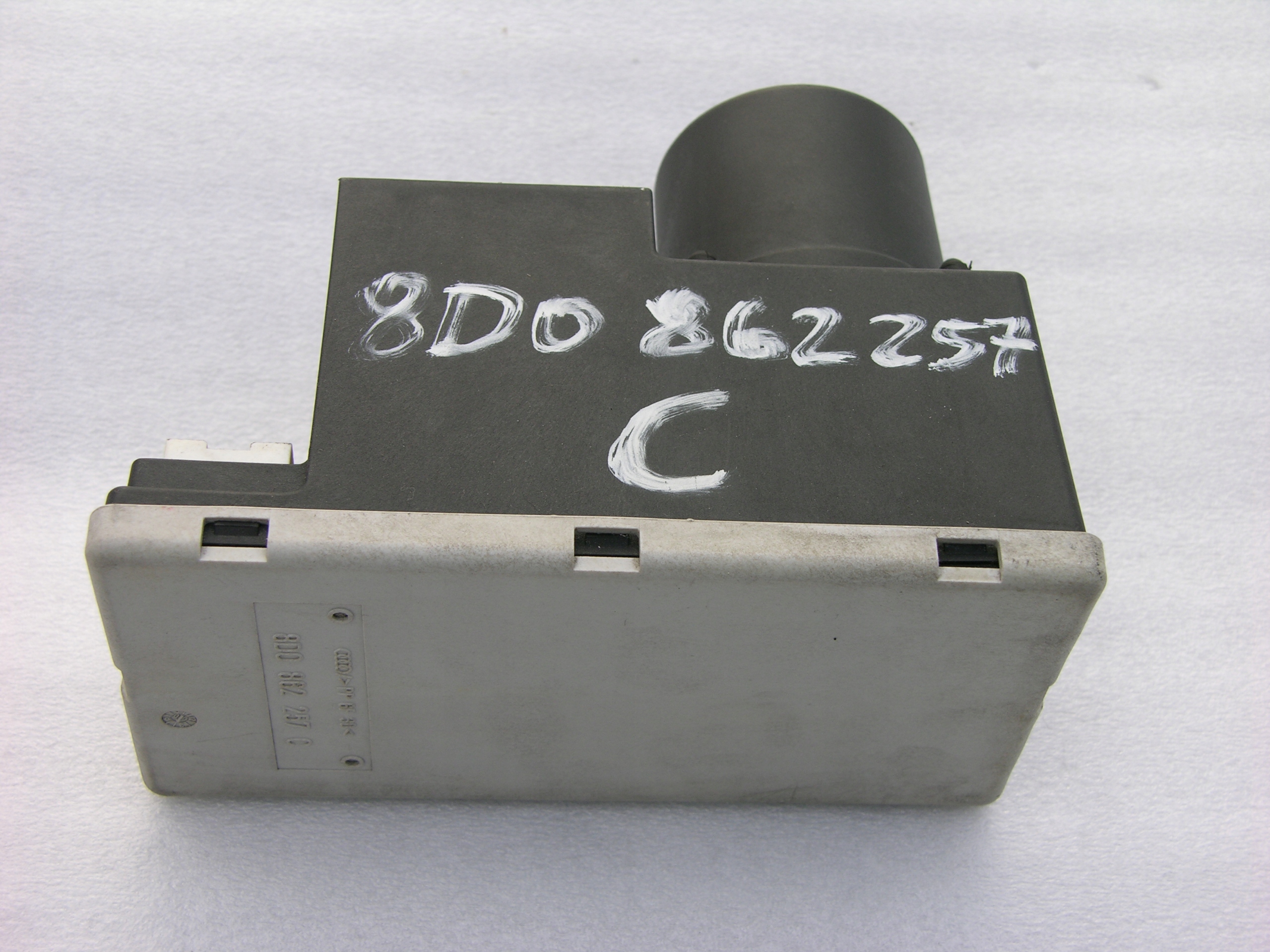 B3deaaf54461a9995f5e1b0e8339