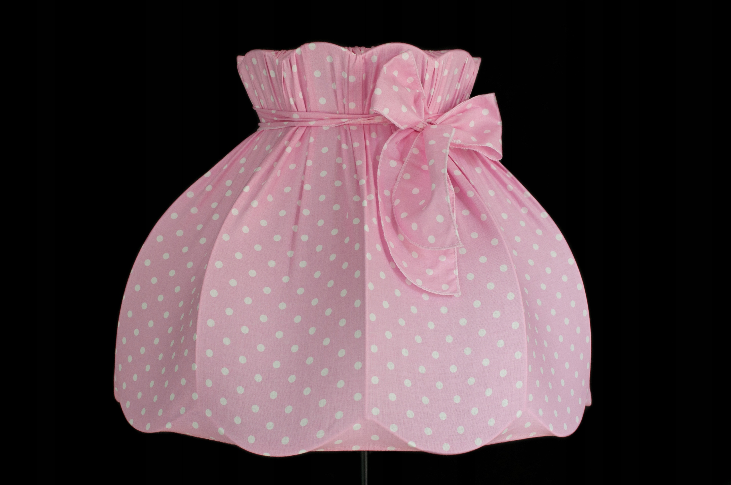 Abażur z kokardą bawełna RÓŻOWY BIAŁE GROCHY 39cm Materiał wykonania metal tkanina