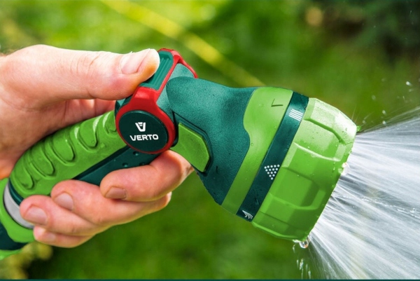 PISTOLET OGRODOWY Z REGULACJĄ STRUMIENIA ZRASZACZ Marka Verto
