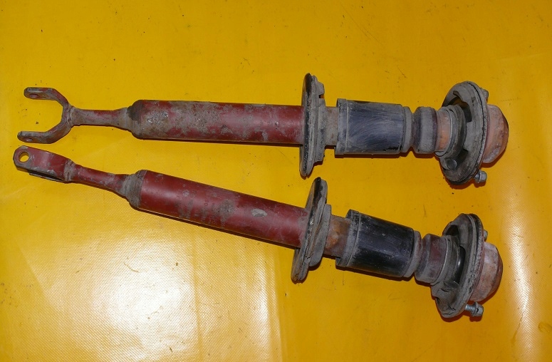 AMORTYZATORY PRZÓD VW PASSAT B5 1.9 TDI 130KM LIFT