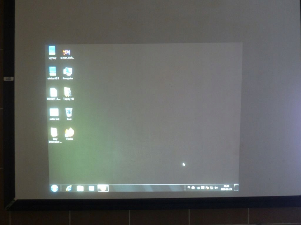 PROJEKTOR RZUTNIK NEC NP305 FULL HD 2200 ANSI Rozdzielczość podstawowa (px) 1024 x 768