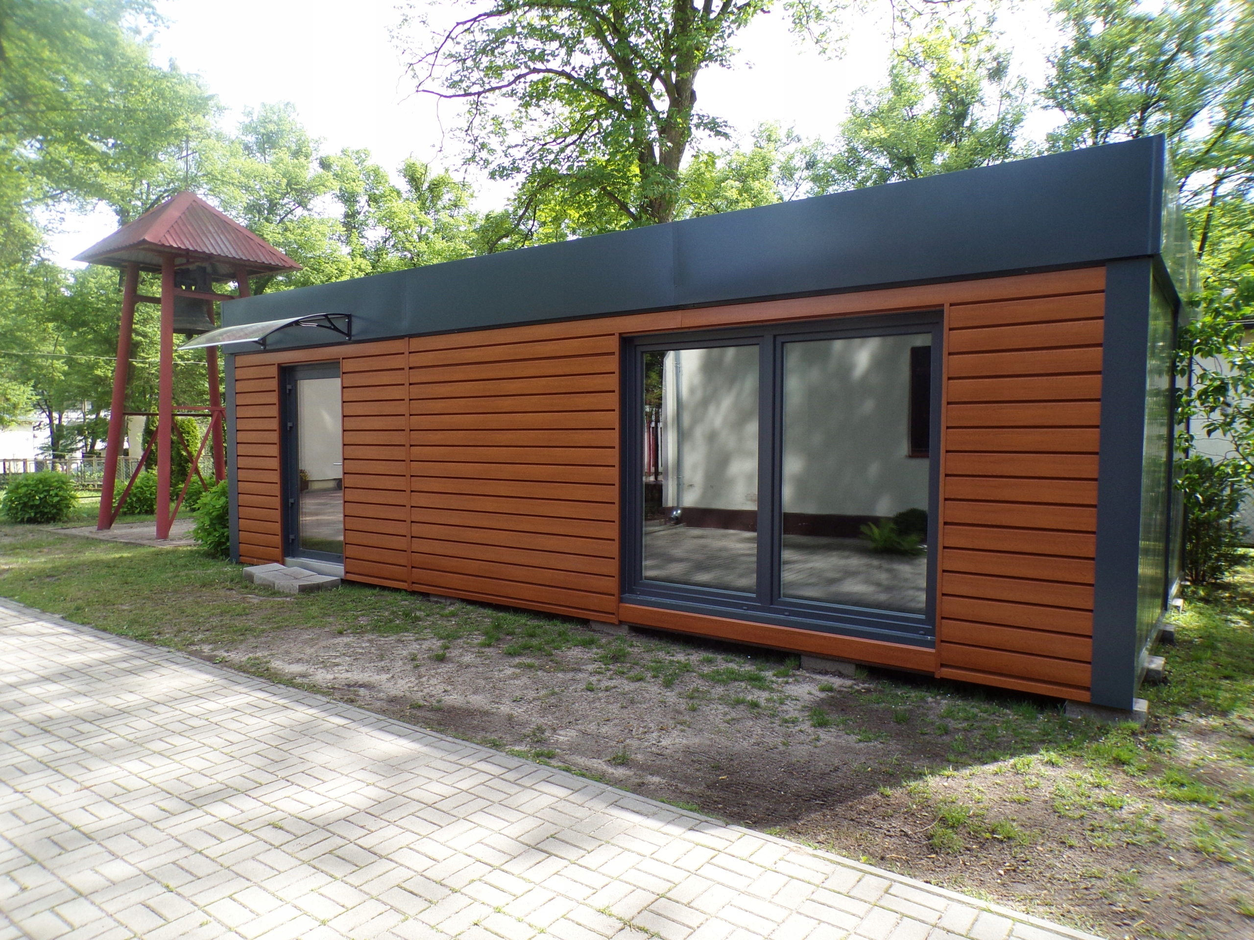 Pawilon handlowy usługowy biurowy 45m2 Wysokość 2.8 m