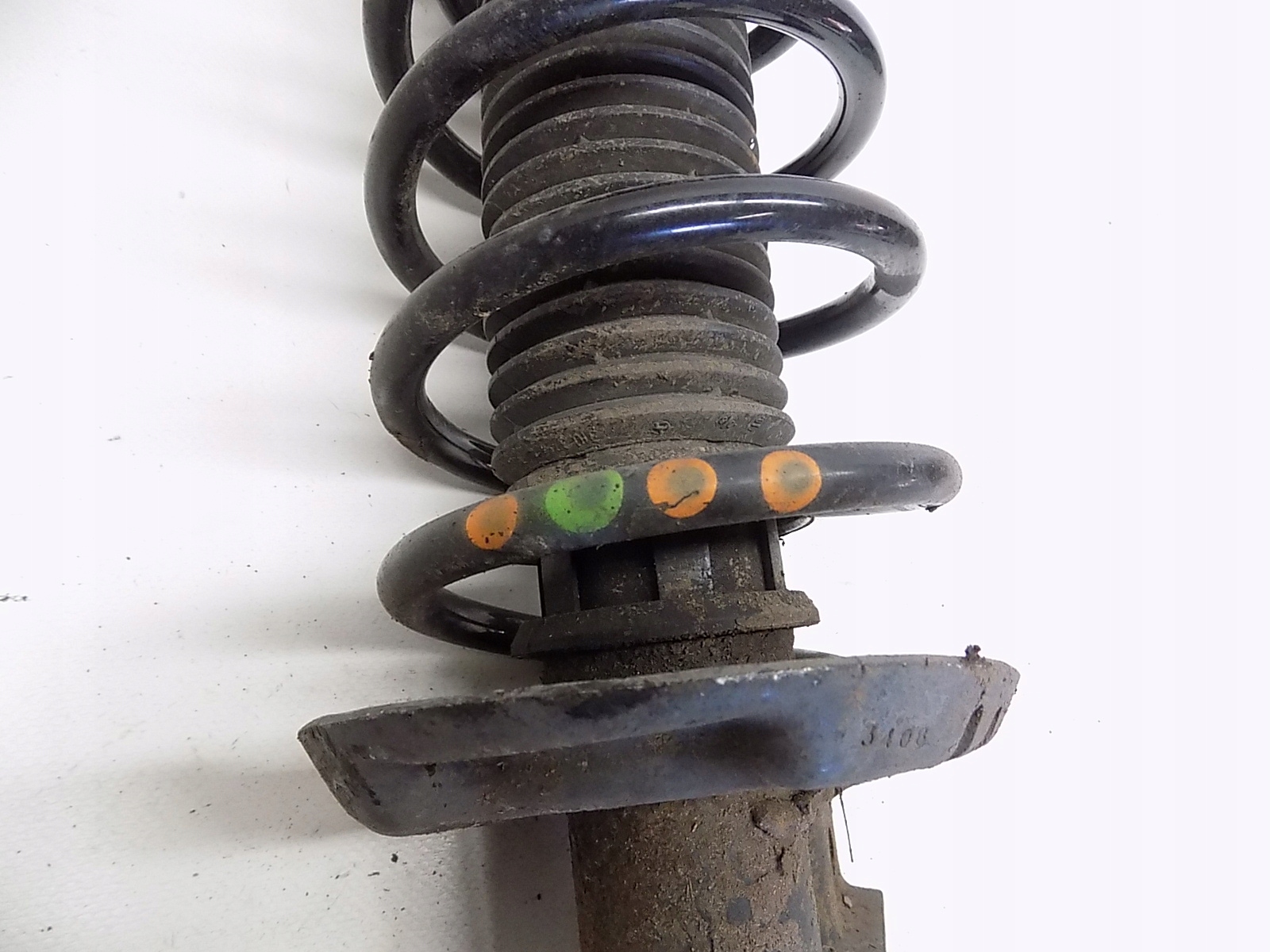 AMORTYZATOR Przód aktywny - VW PASSAT CC 2.0 TDI Rodzaj zawieszenia sportowe