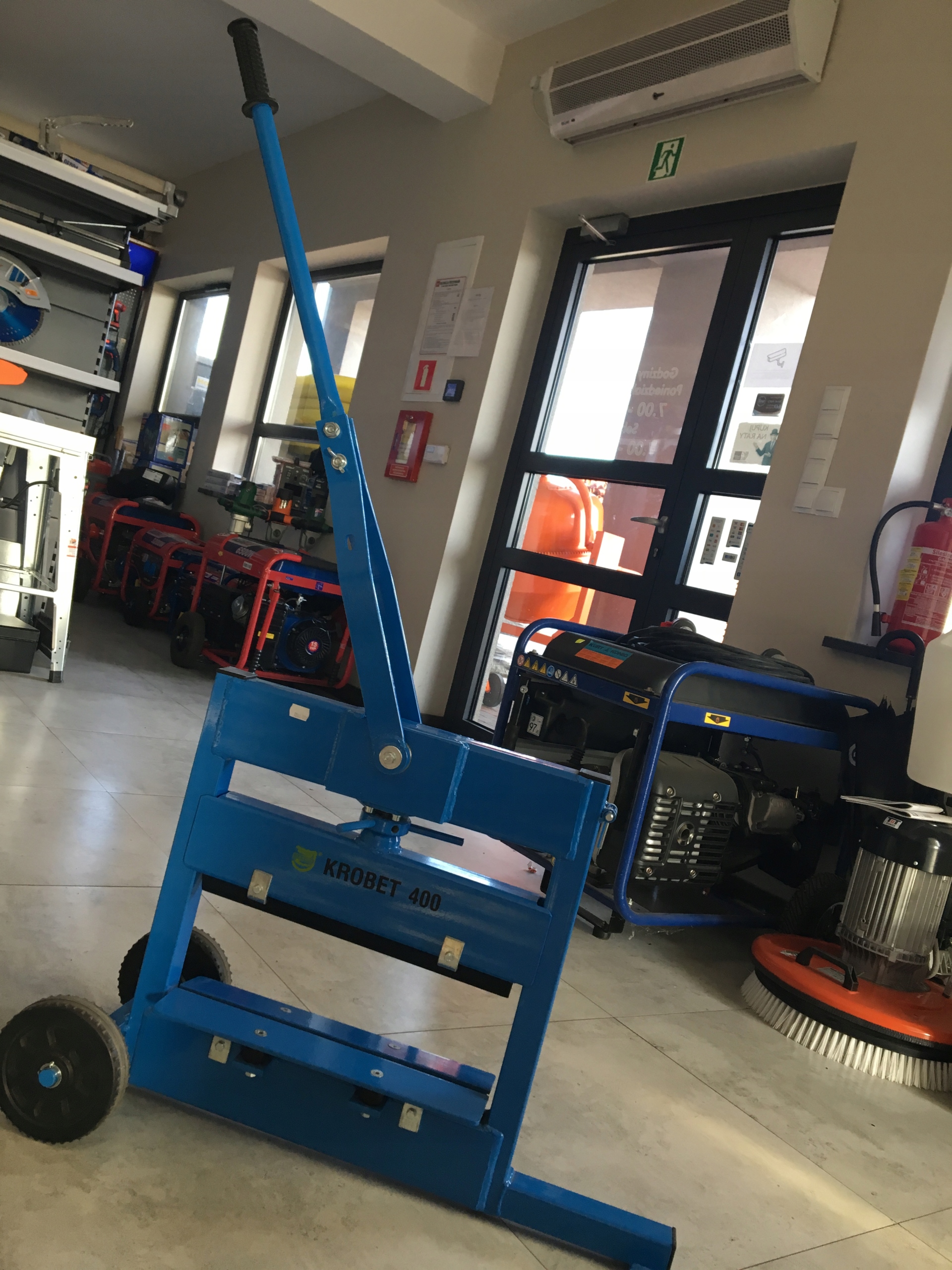 Przecinak przecinarka gilotyna do kostki JAZON Maksymalna długość cięcia 410 mm