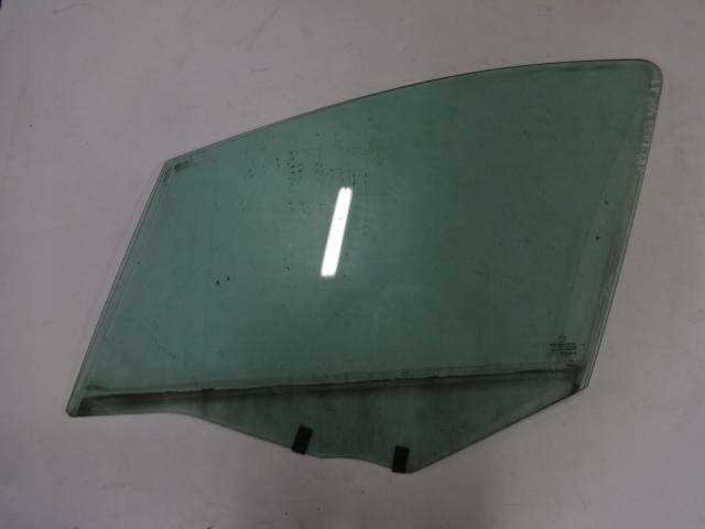 PEUGEOT 308 09r HB SZYBA DRZWI LEWA PRZÓD 5D