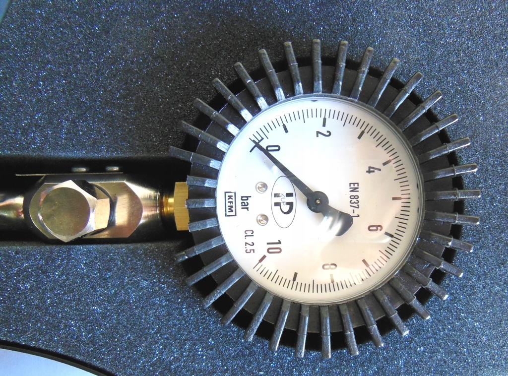 HP TESTER PROBNIK CISNIENIA OLEJU Z ADAPTERAMI Brand Other