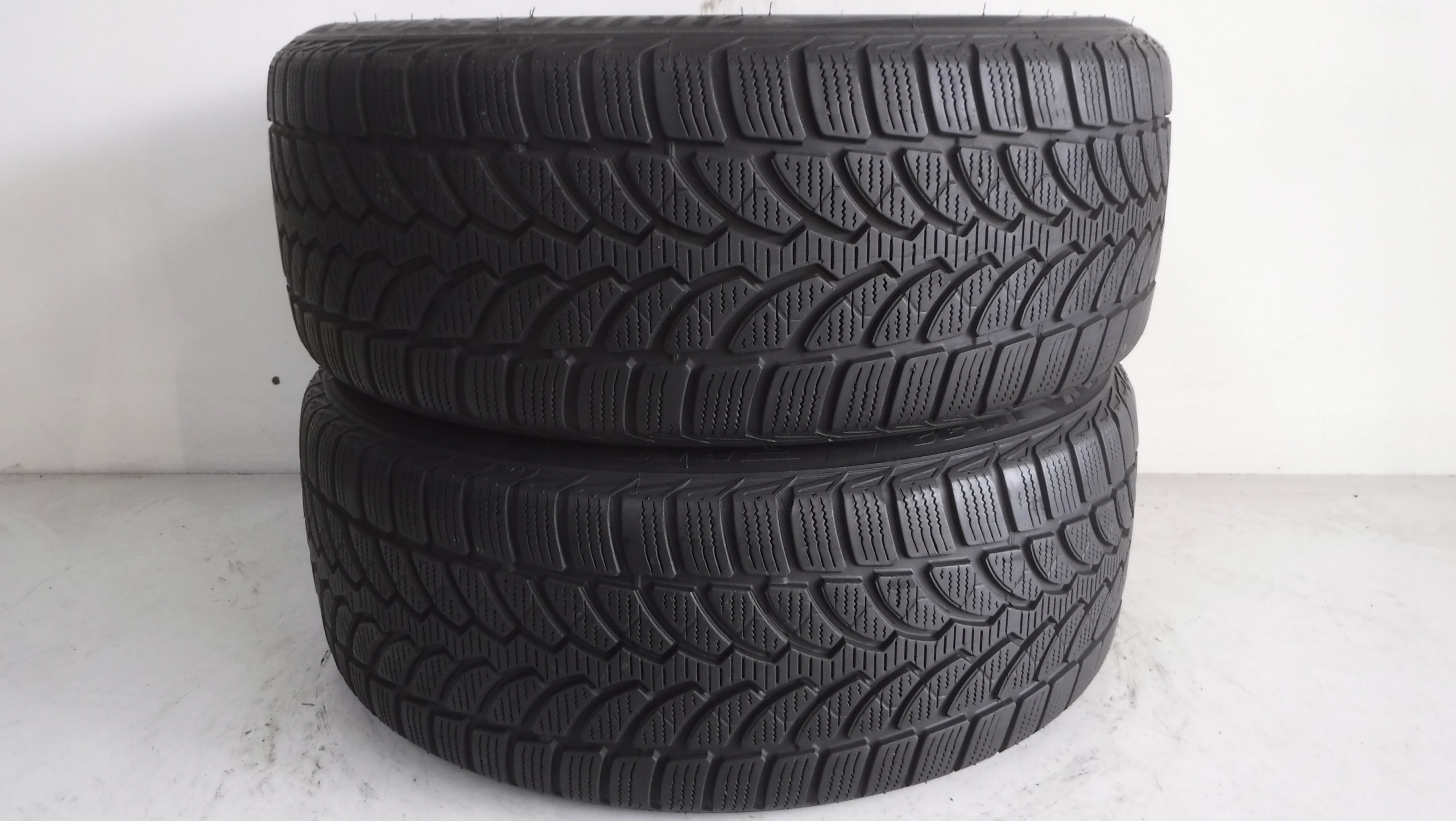 OPONY ZIMOWE 225/50/17 BRIDGESTONE LM-32 RSC RFT Marka Bridgestone