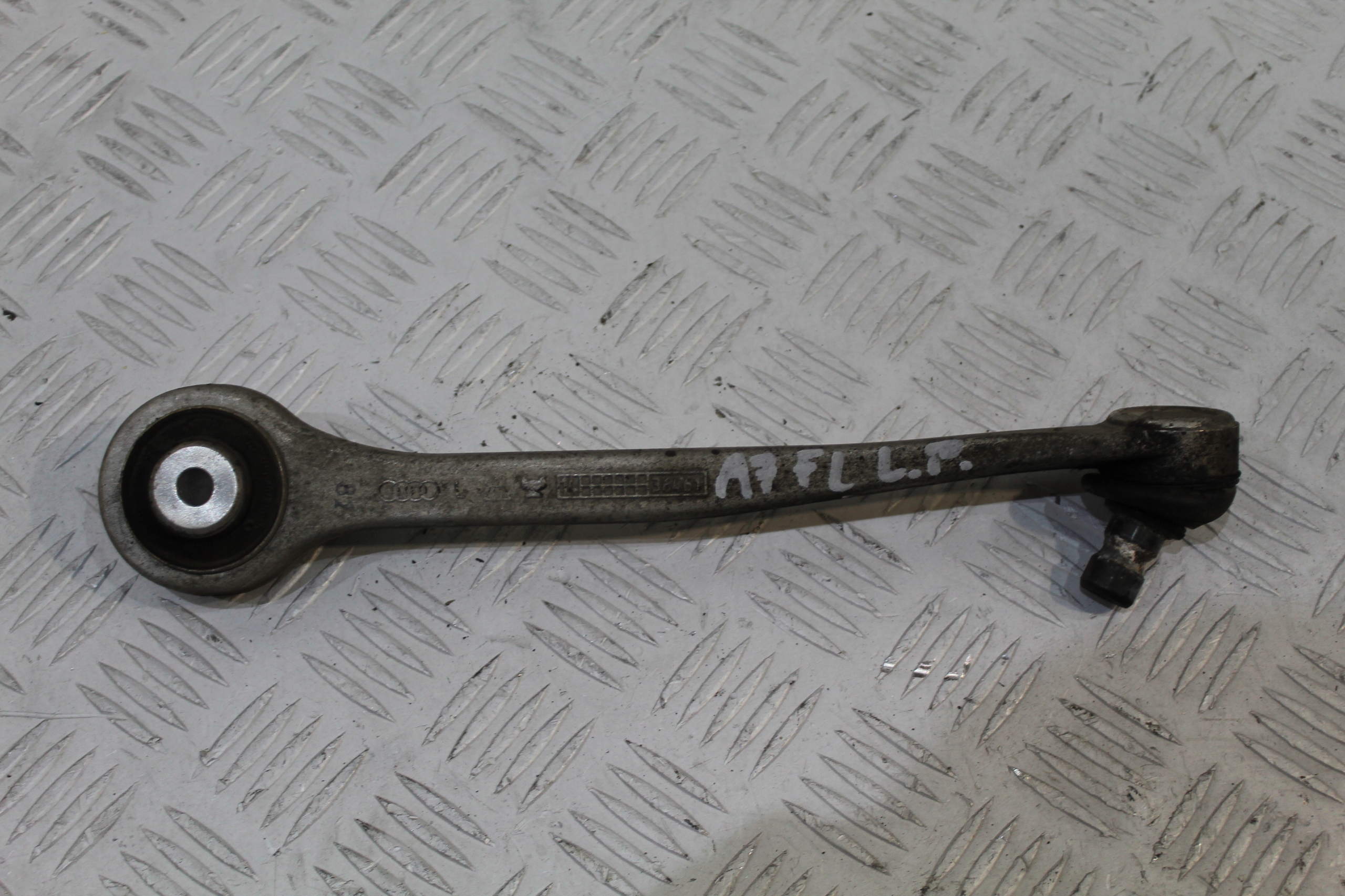 arm left front upper AUDI A7 4G8 LIFT