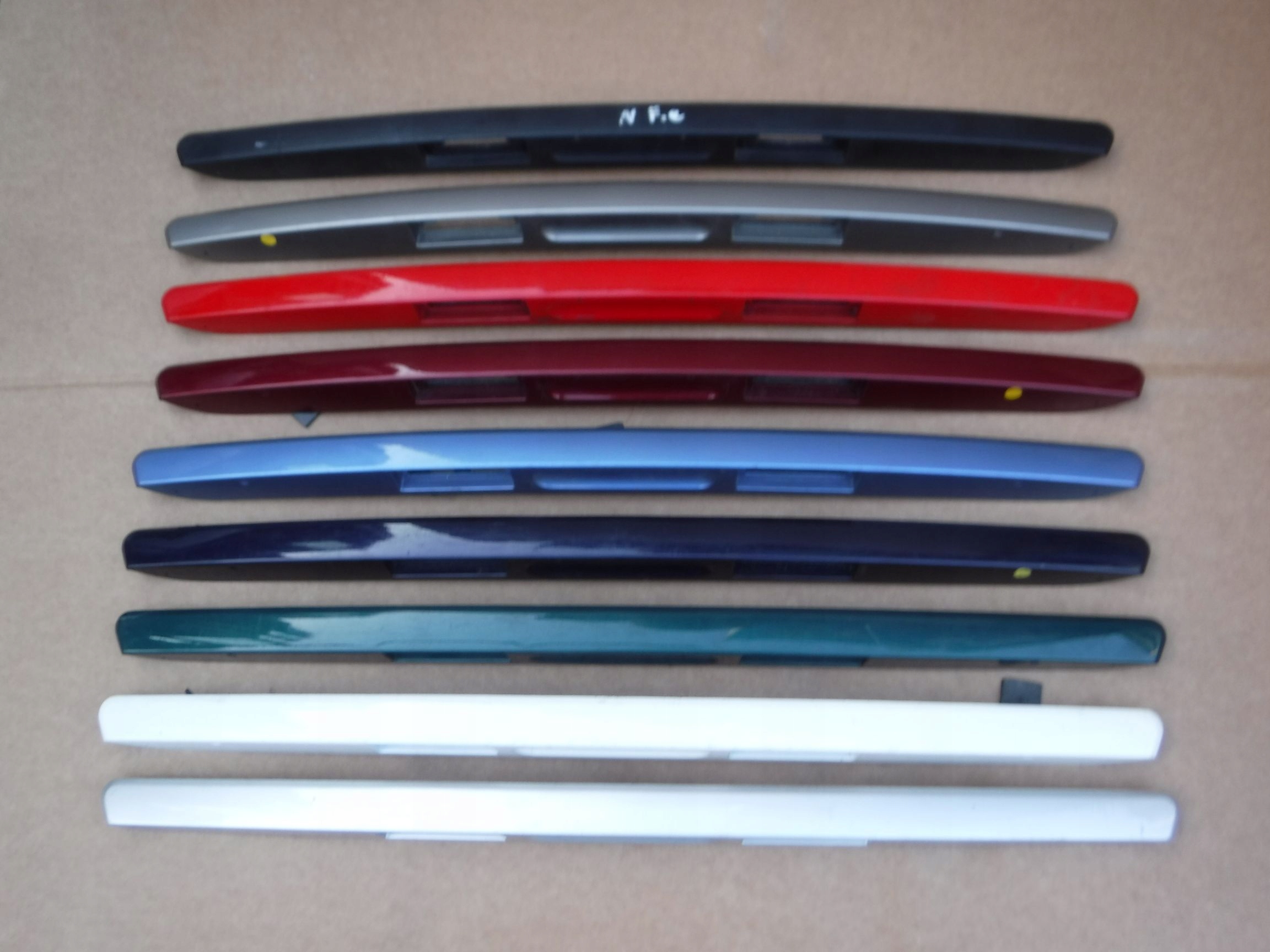 BLENDA KLAPY TYLNEJ FORD FIESTA MK6 RÓŻNE KOLORY