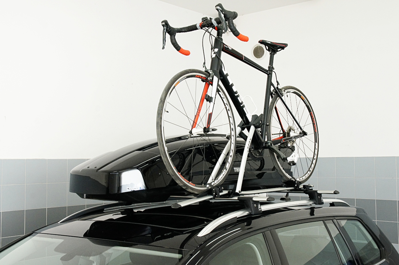 Uchwyt rowerowy na dach Aguri ACUDA II Model ACUDA II