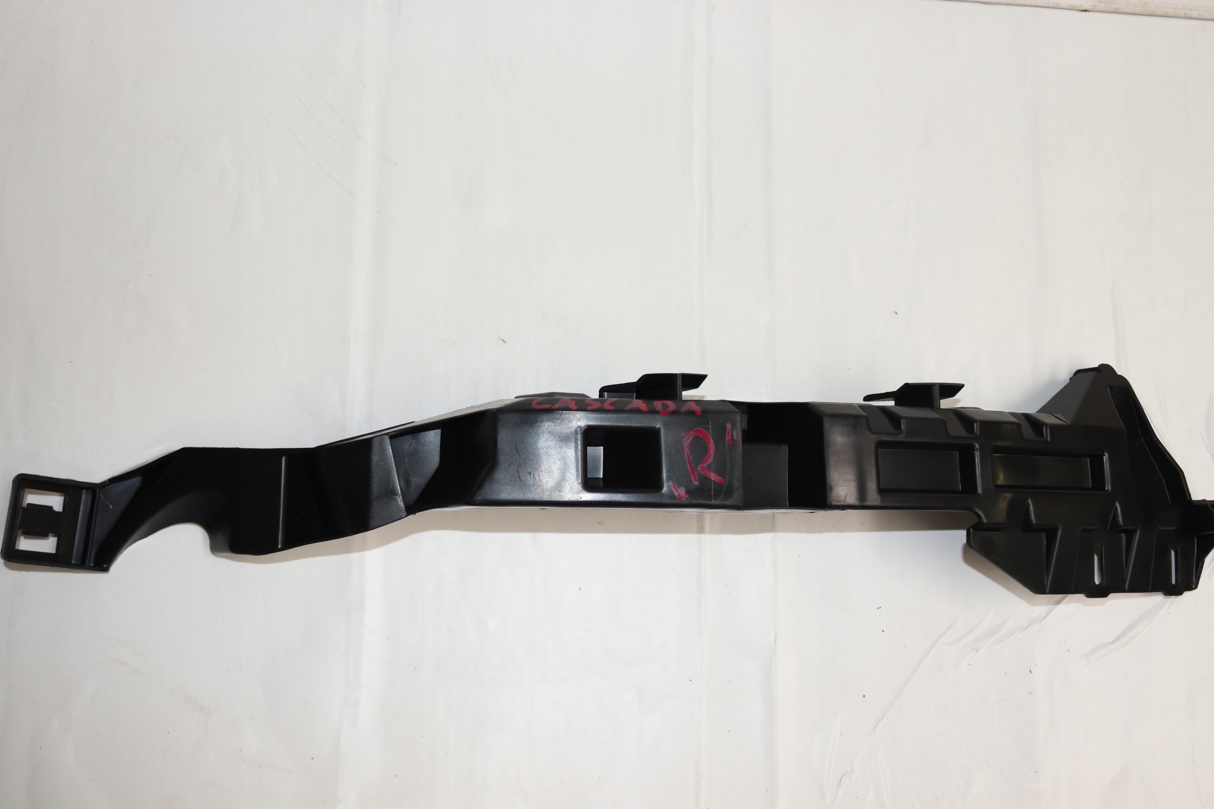 Opel Cascada Držák Upevnění Lampy Pravý