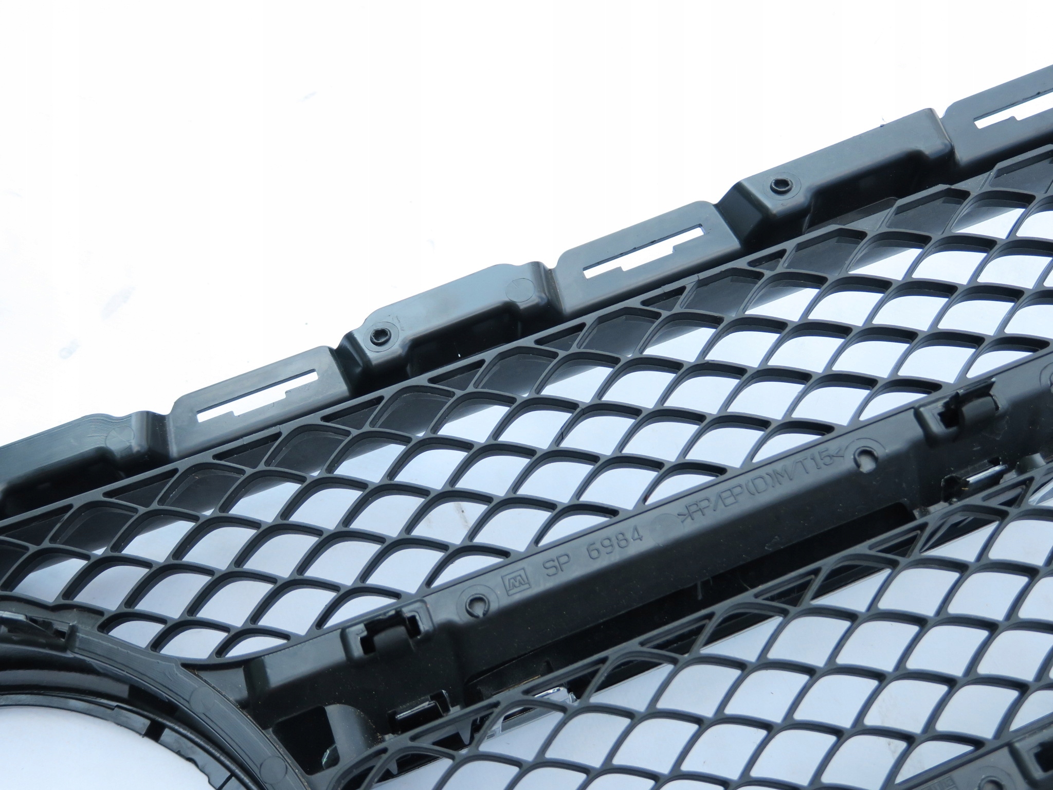 oem 2058800183 решетка радиатора черный хром