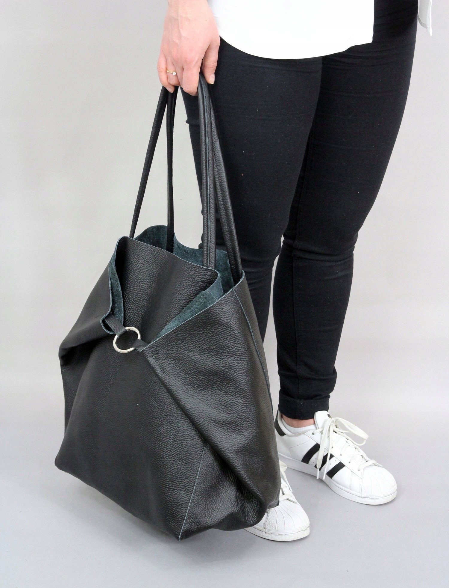 DUŻA TOREBKA SKÓRZANA Z SASZETKĄ - SKÓRA NATURALNA Kolor okuć srebrny