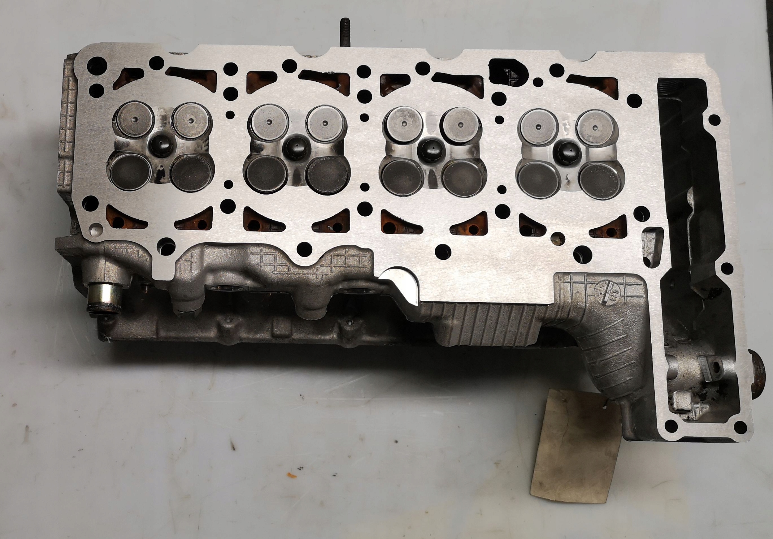 Głowica Mercedes 2.2 D R6040160501 OM604