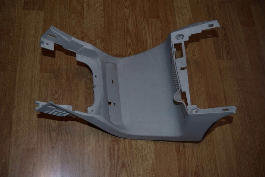 OSŁONA TUNELU ŚRODKOWEGO KONSOLI VOLVO XC60 R2011 Typ samochodu Samochody osobowe