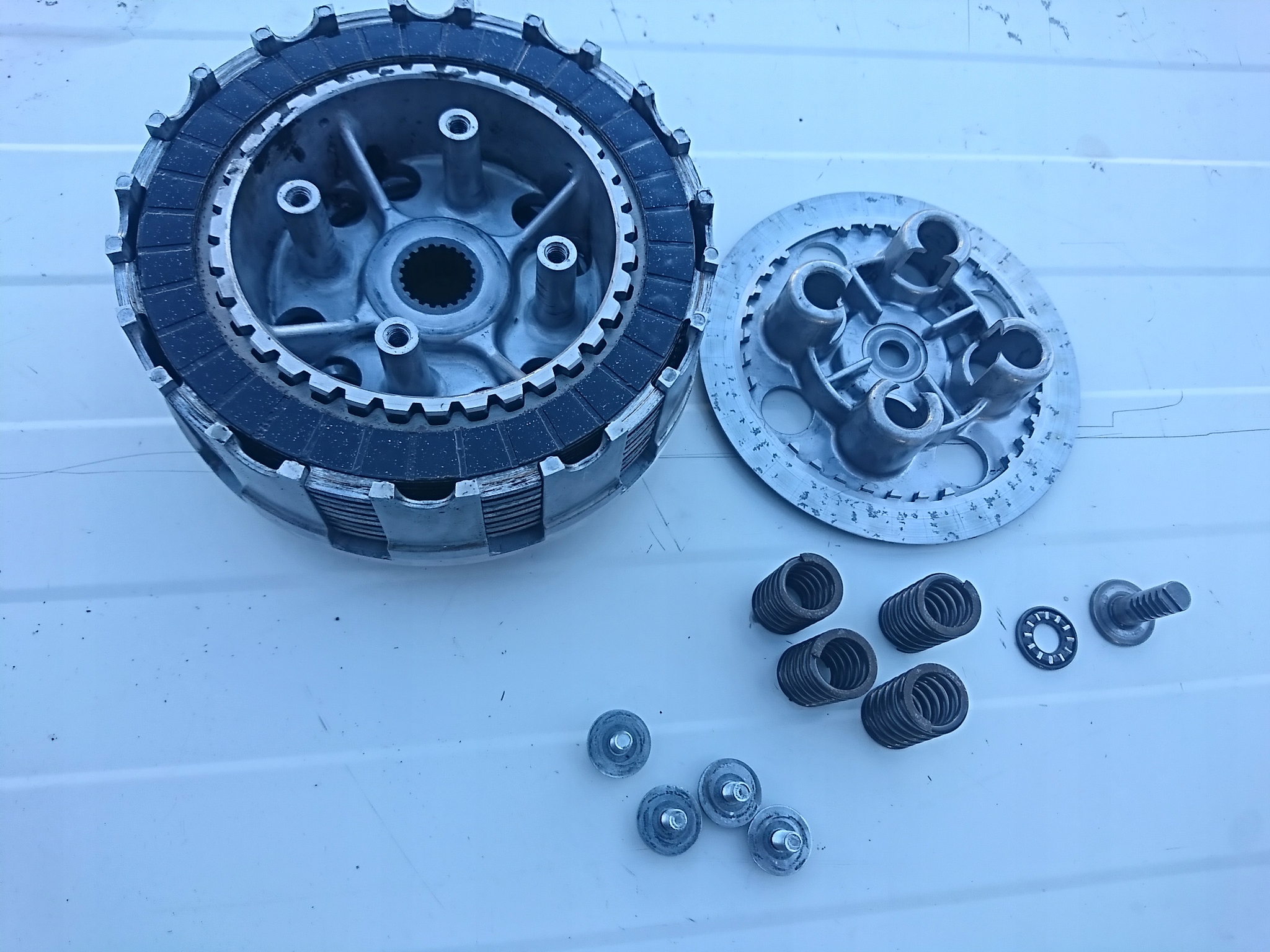 Suzuki dr 750 корзина сцепления в сборе