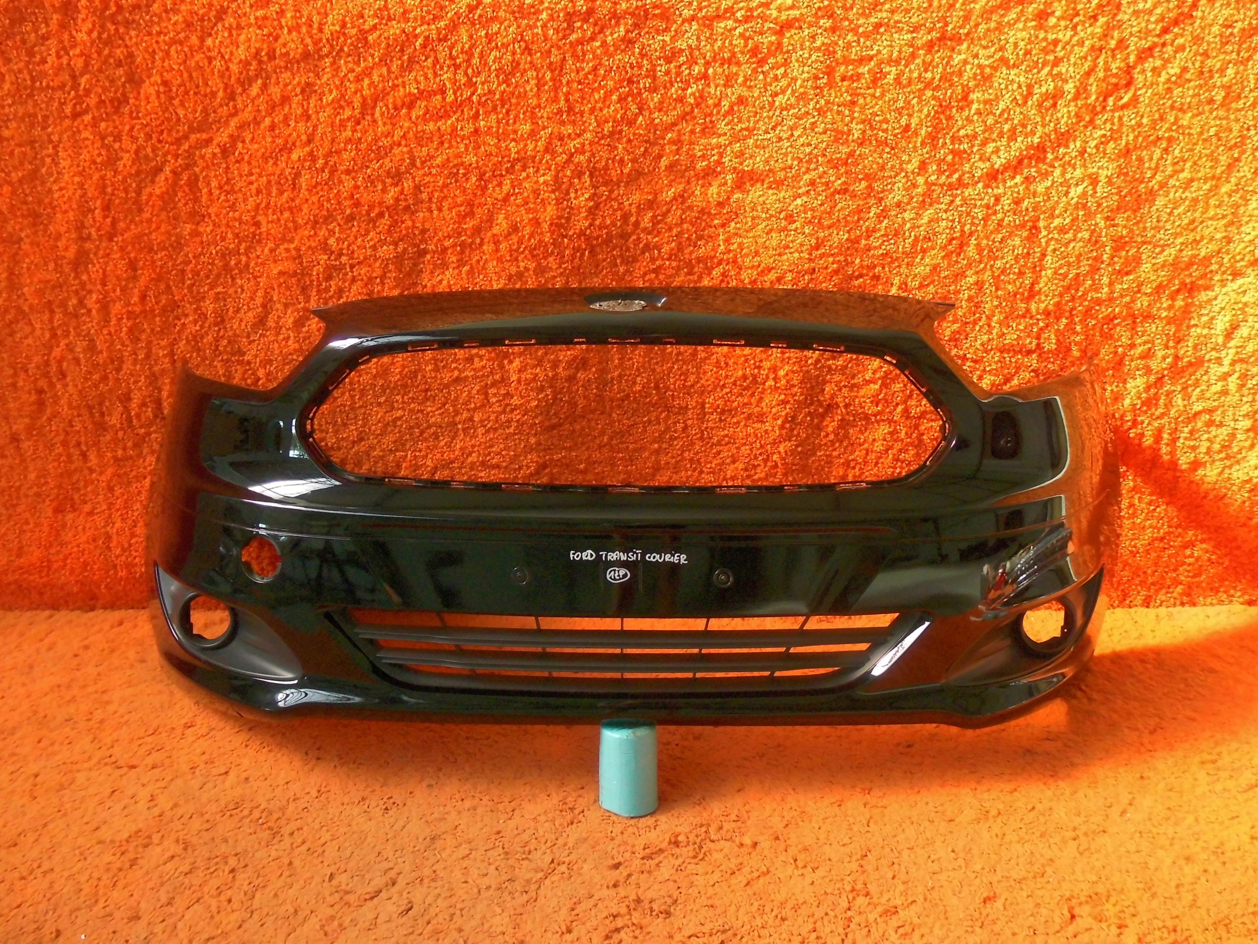Od 2014r Ford II Tourneo Courier bumper front black