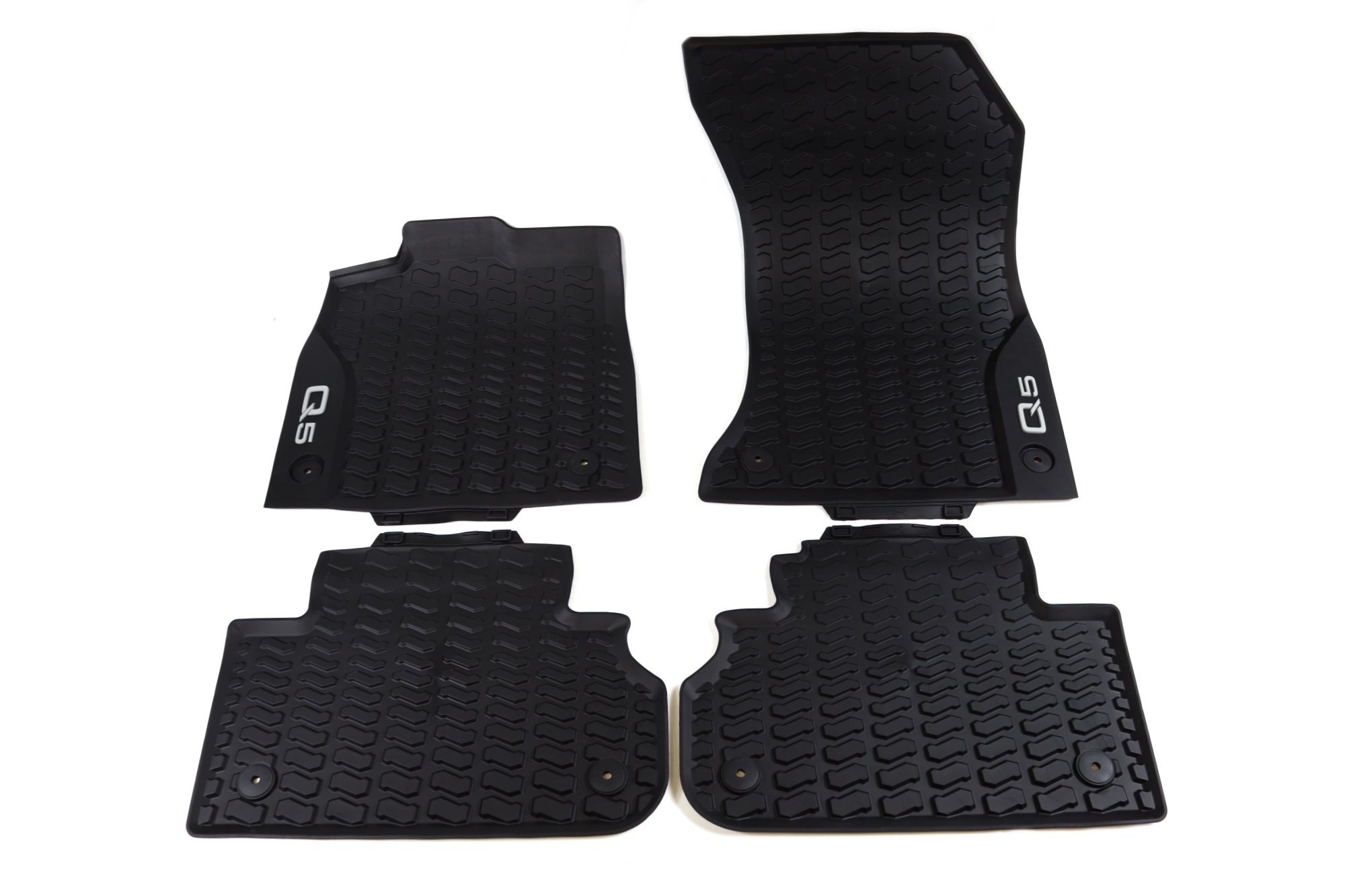 

Komplet Dywaników Gumowych Audi Q5 Oryginał