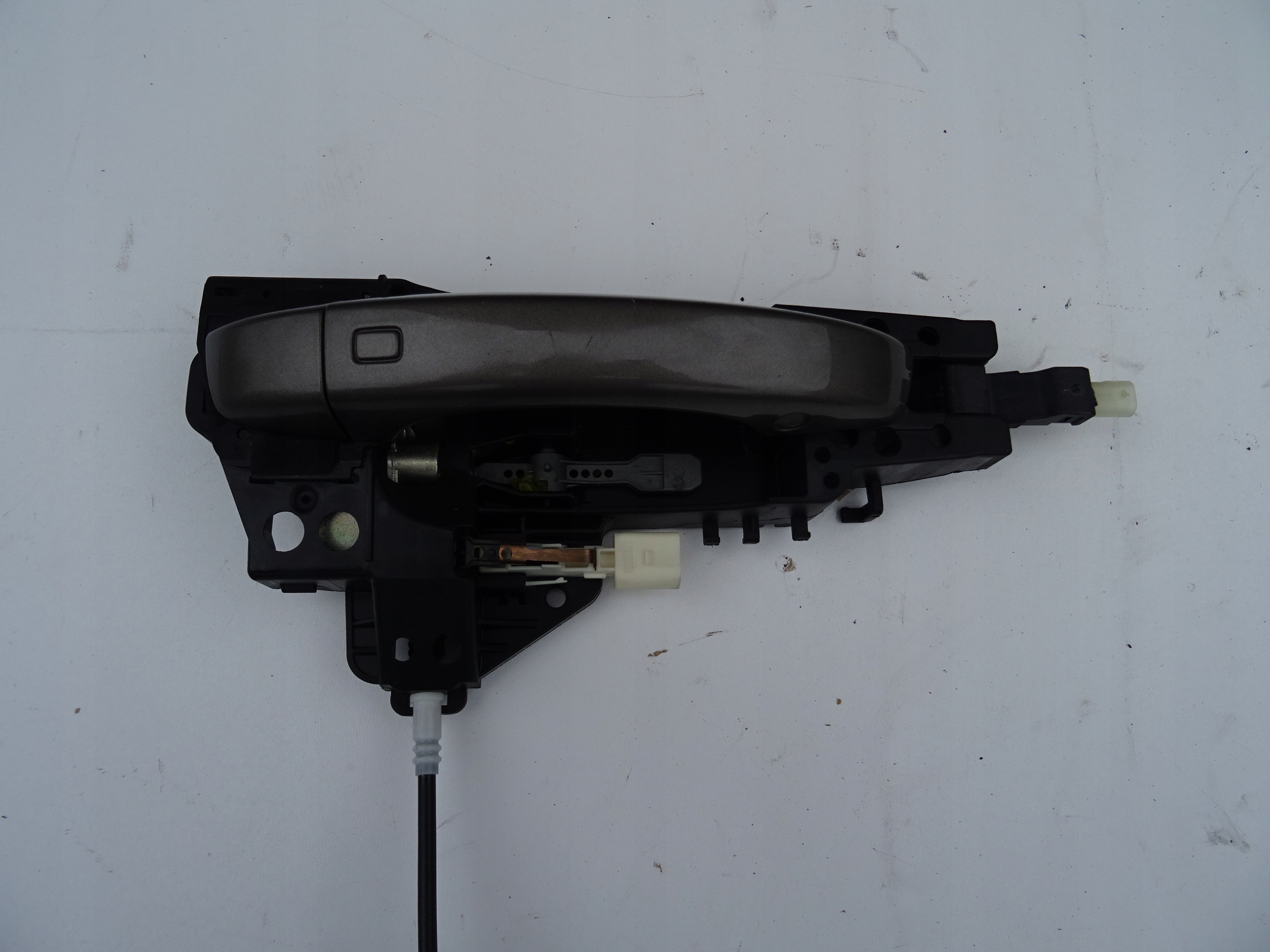 AUDI A6 A7 4G A8 KLAMKA PRZOD PRAWA LED KESSY