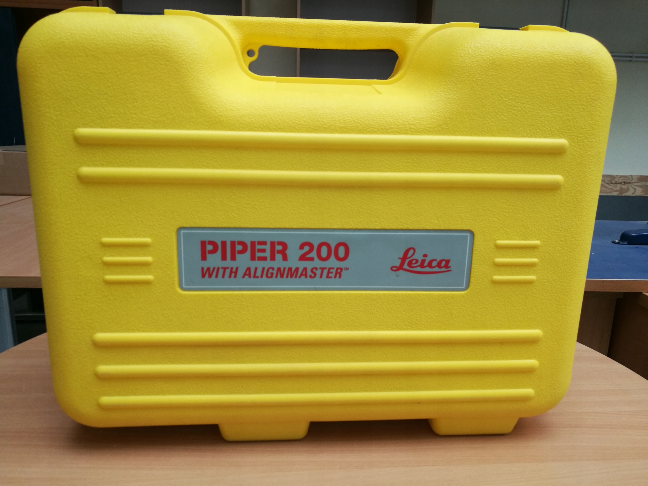 LASER RUROWY LEICA PIPER 200 DO UKŁADANIA RUR WAWA Model PIPER 200