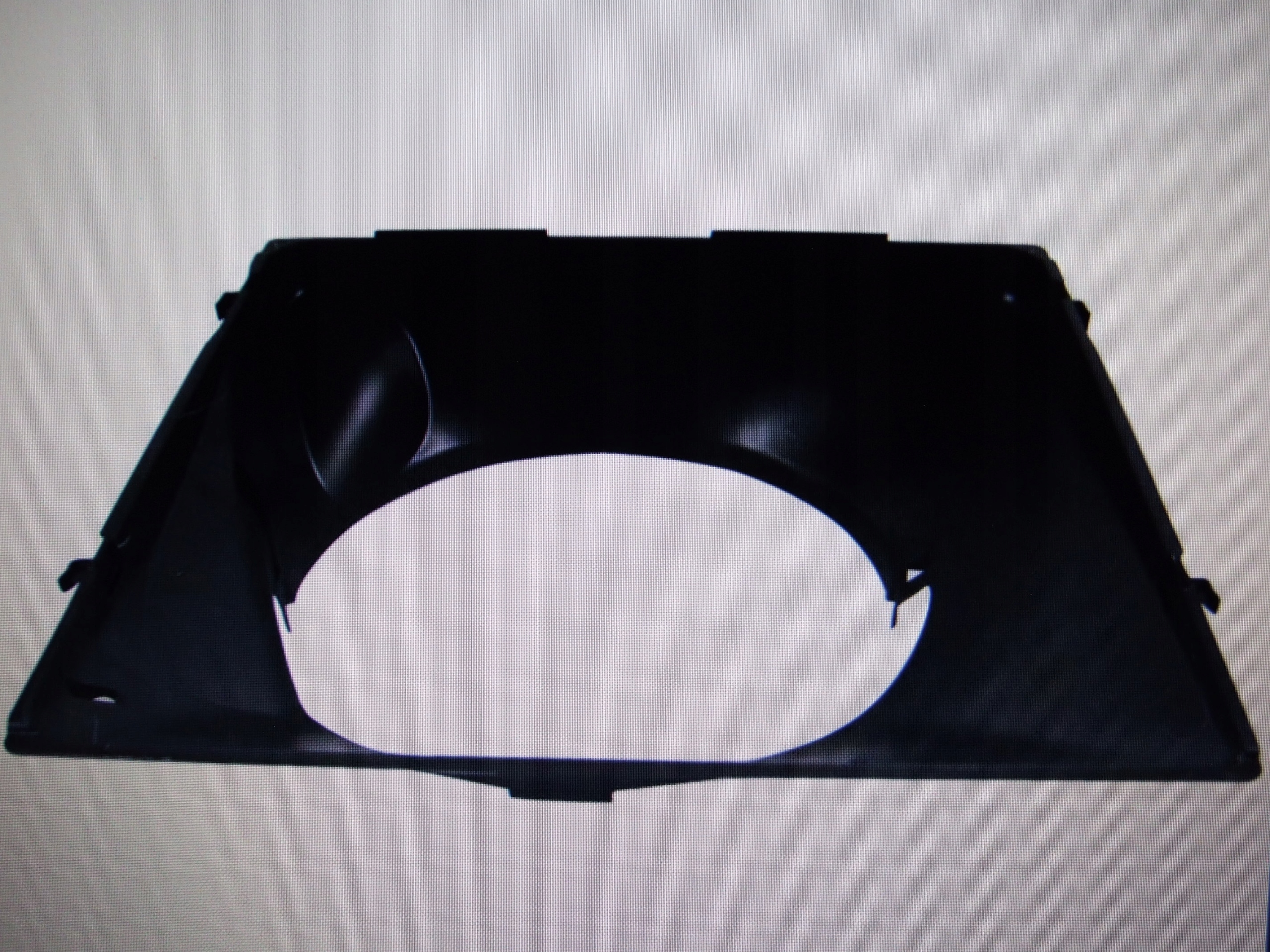 AB39-8K618-BA - Отражатель радиатора FORD RANGER 2.2 новый 12R=>