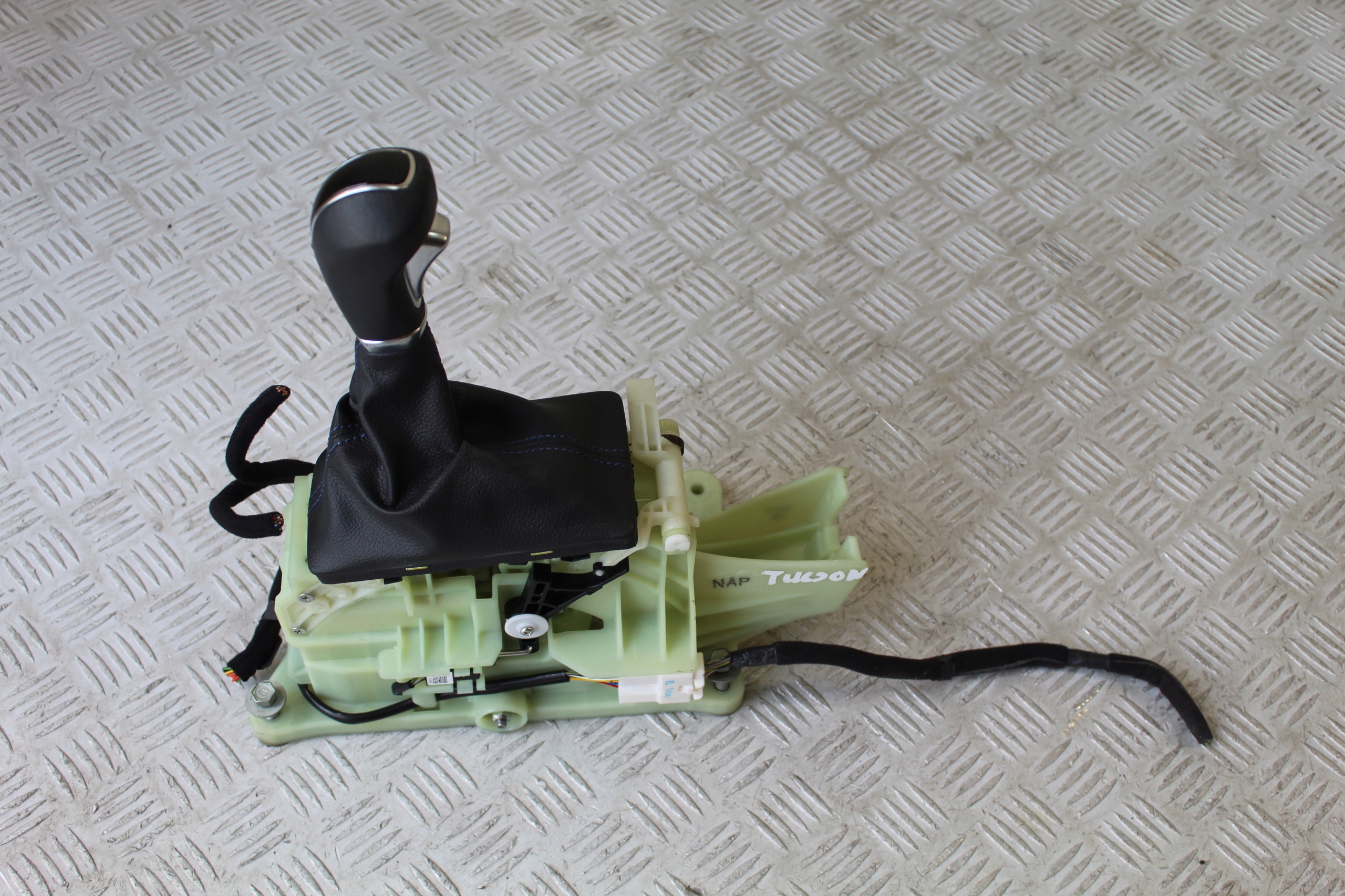 MECHANIZM ZMIANY BIEGÓW TUCSON II