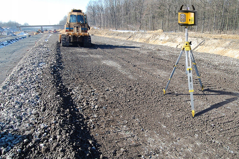 Niwelator laserowy rotacyjny obrotowy Nivel System NL500 cyfrowy detektor Zasięg 500 m