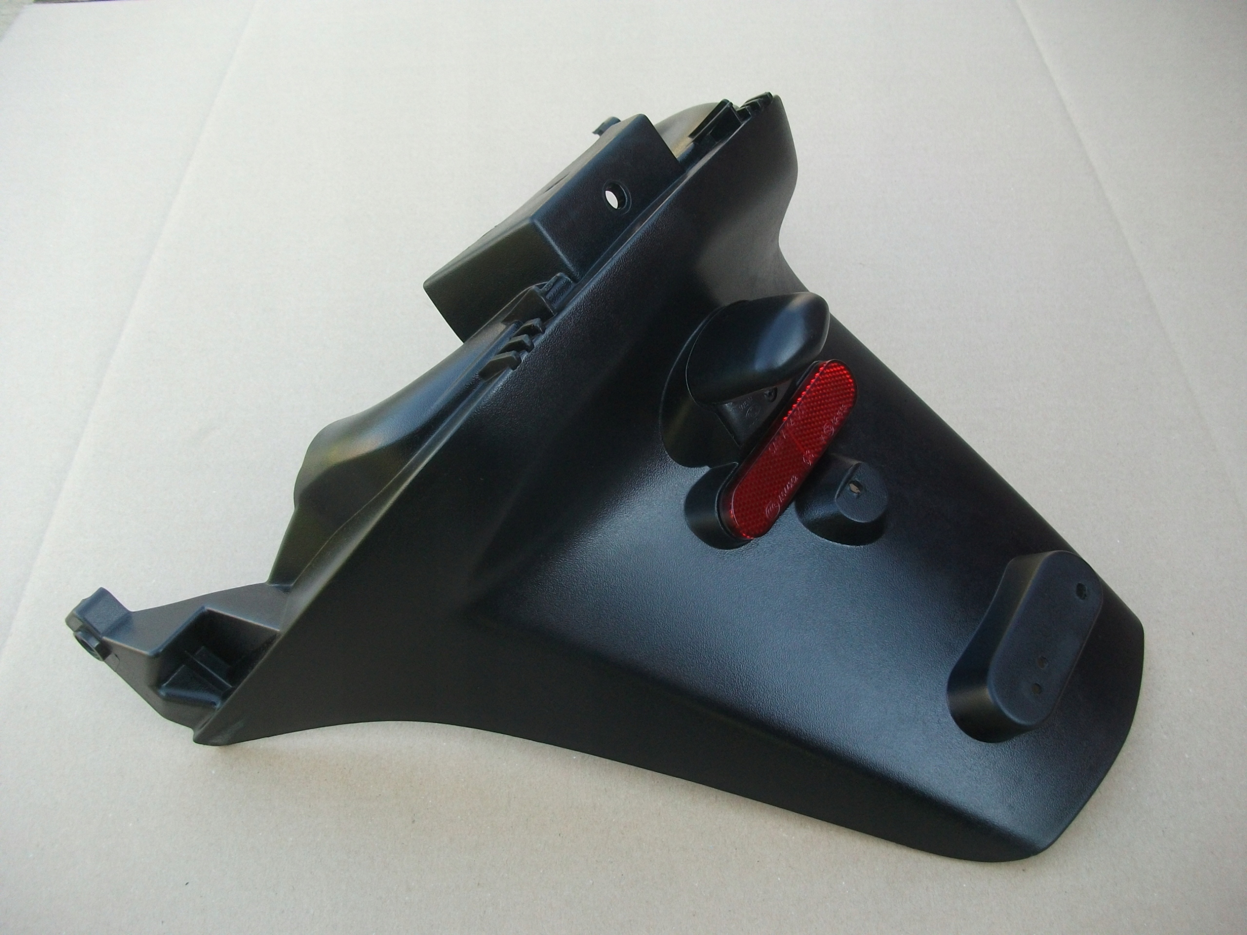 PEUGEOT CITYSTAR 125 BŁOTNIK TYŁ CHLAPACZ