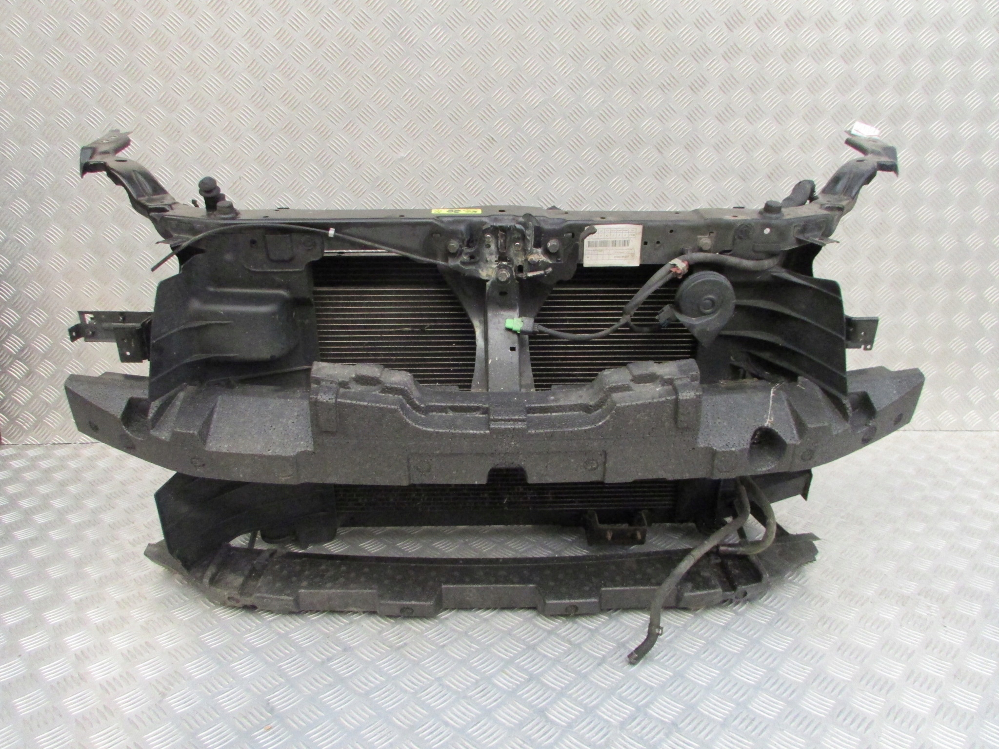 PAS WZMOCNIENIE CHŁODNICE 2.0 AUTOMAT QASHQAI J10