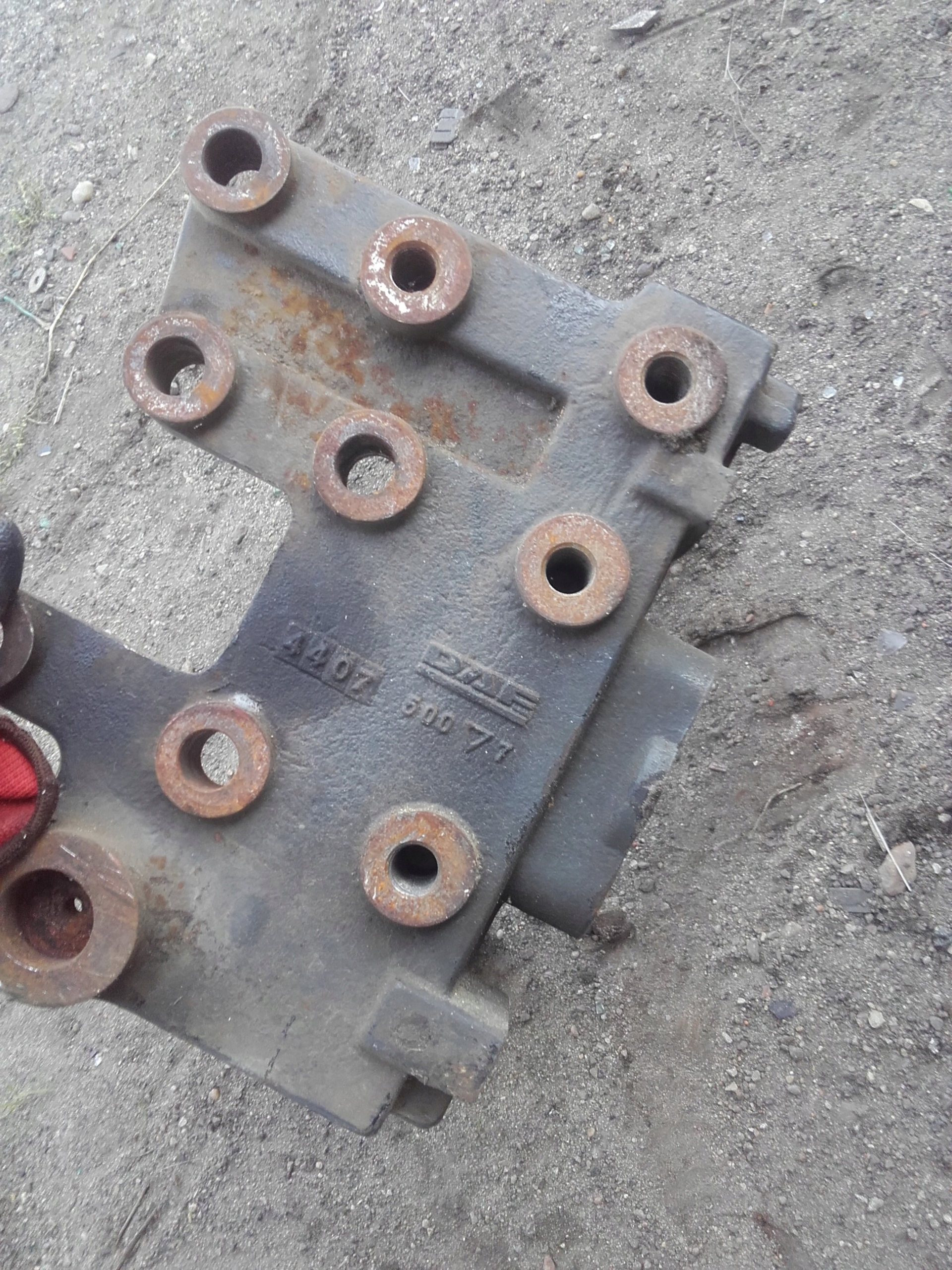 WSPORNIK mocowanie belki haka DAF cf cf85 1744290 Car type Trucks