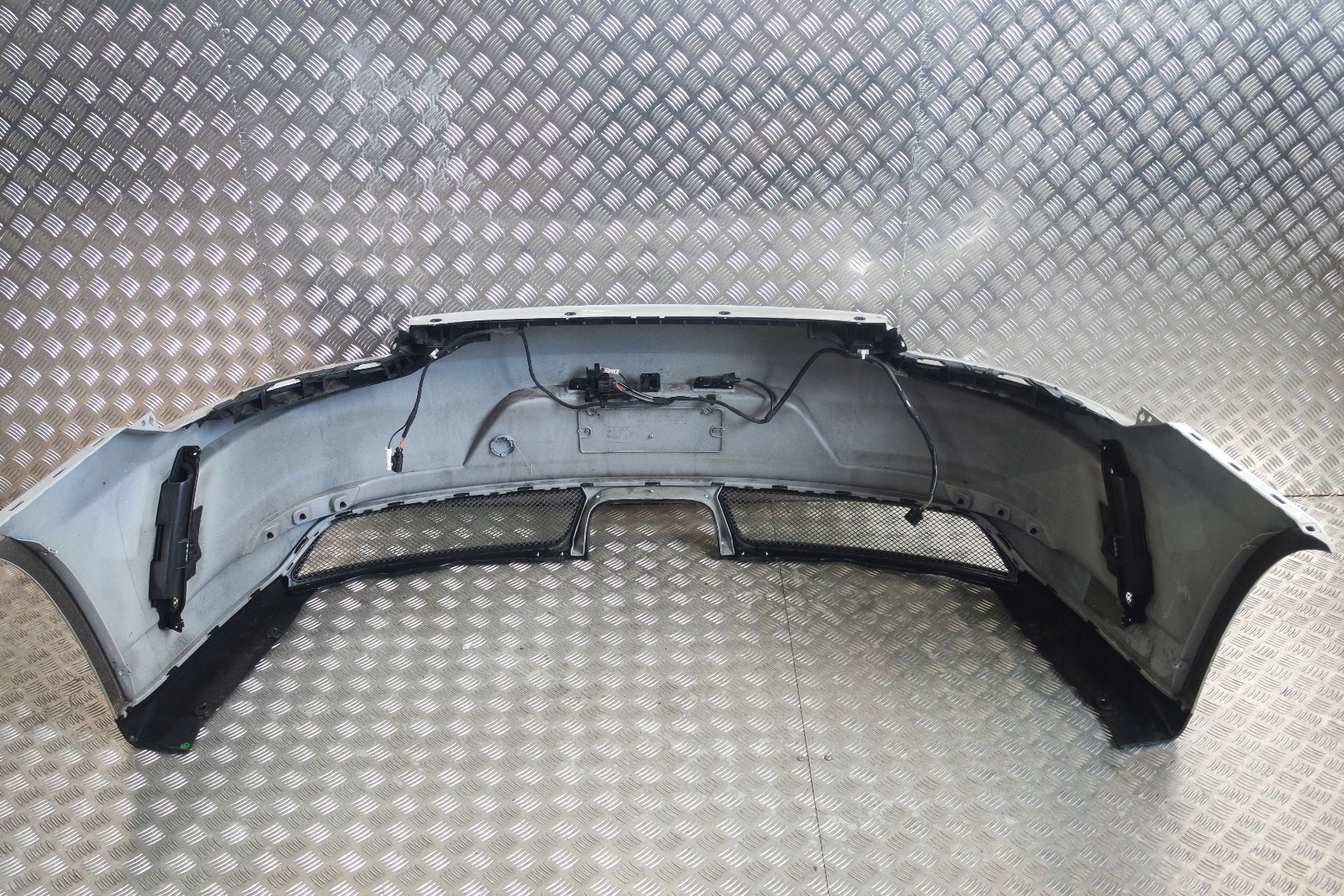 ZDERZAK TYL 991 GT3 LIFT ROZNE KOLORY Installation side Rear