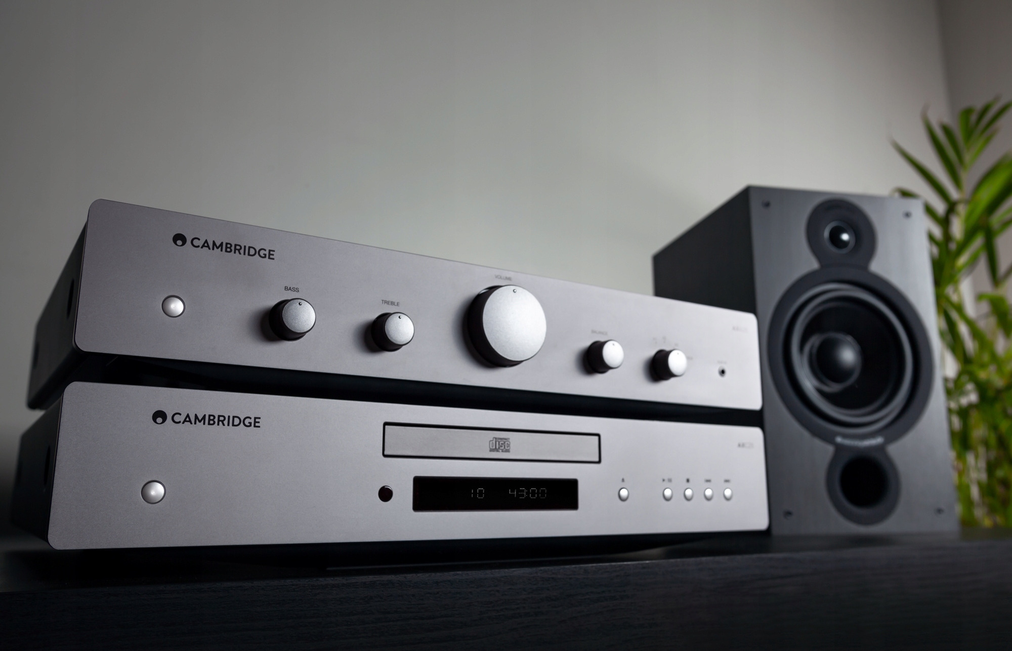Cambridge Audio AXA25 - wzmacniacz zintegrowany 25 Liczba analogowych wejść audio 5