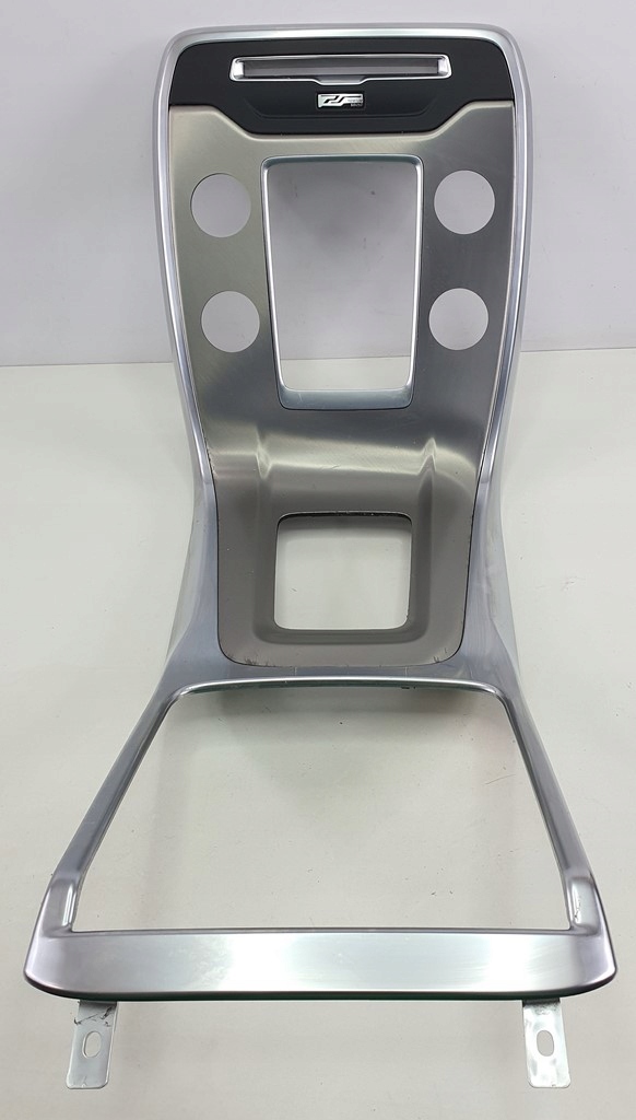 KONSOLA PANEL RAMKA OBUDOWA VOLVO S80 V70 XC70 S60