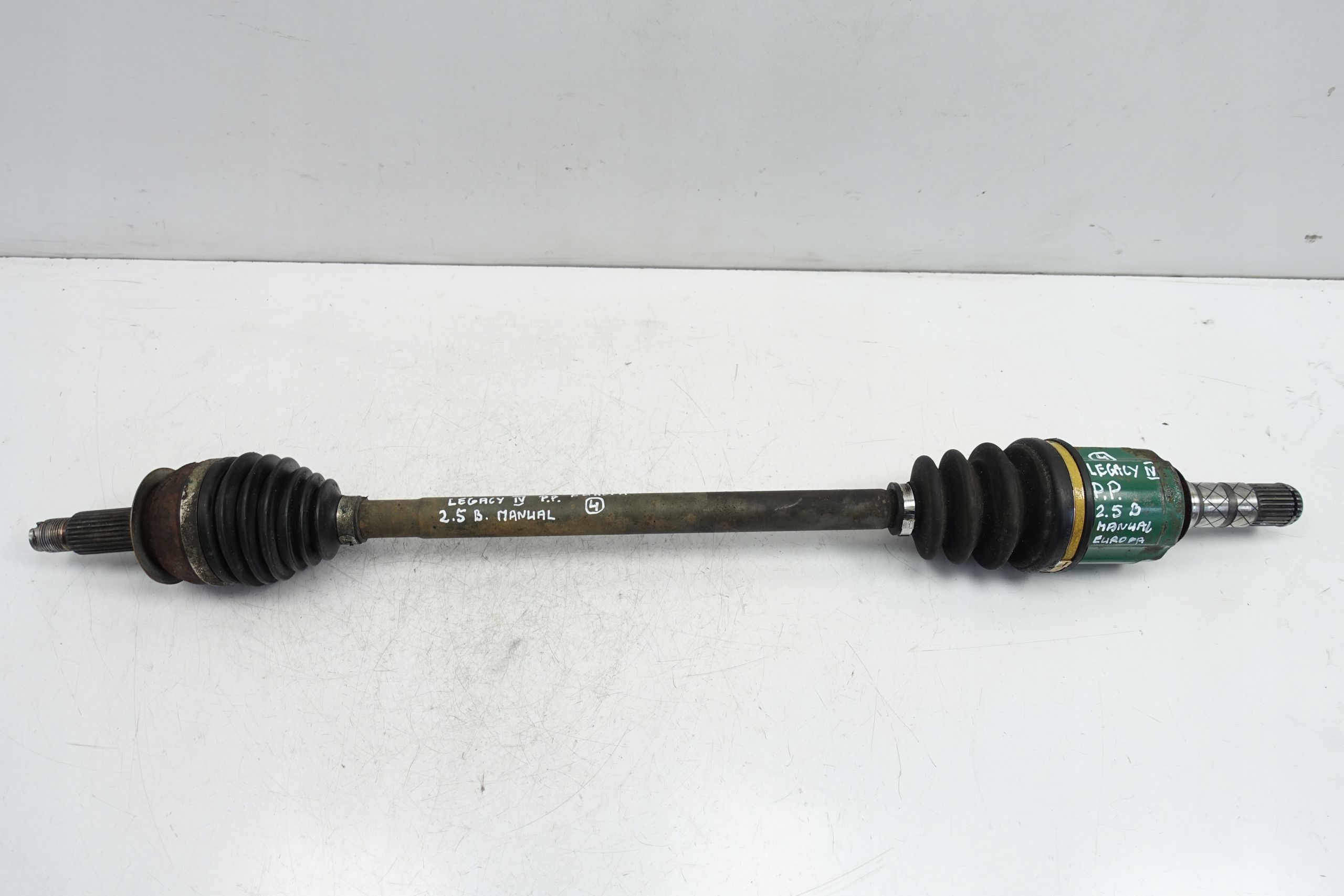 Subaru Legacy IV 2.5 передний полуось правый