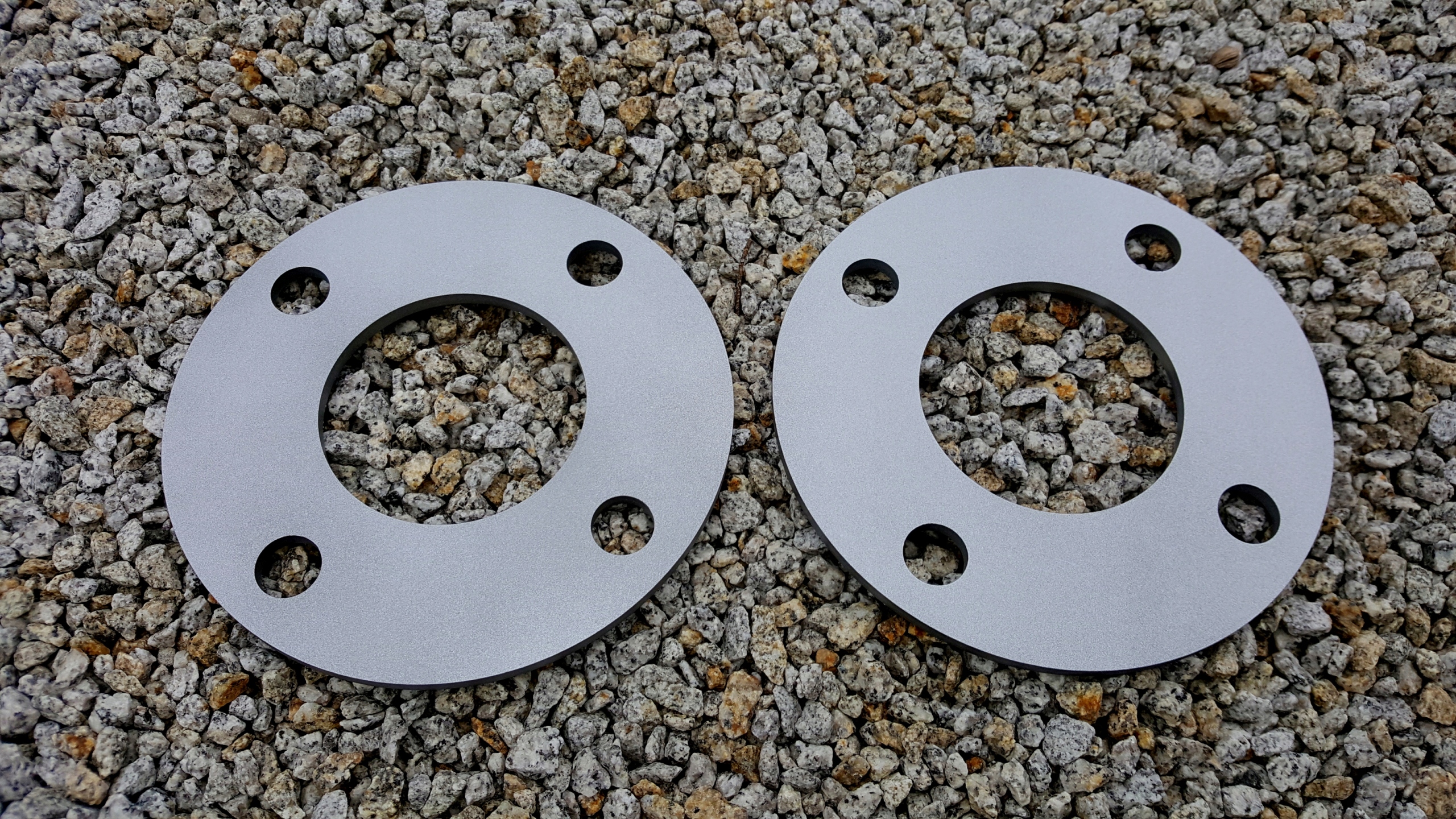 

Dystans Dystanse Nissan 4x114,3 66,1 5MM