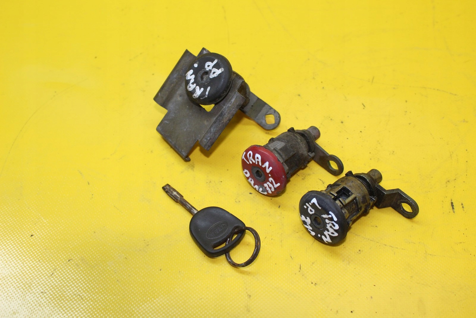 TRANSIT MK5 2.5 D LOCK CYLINDERS