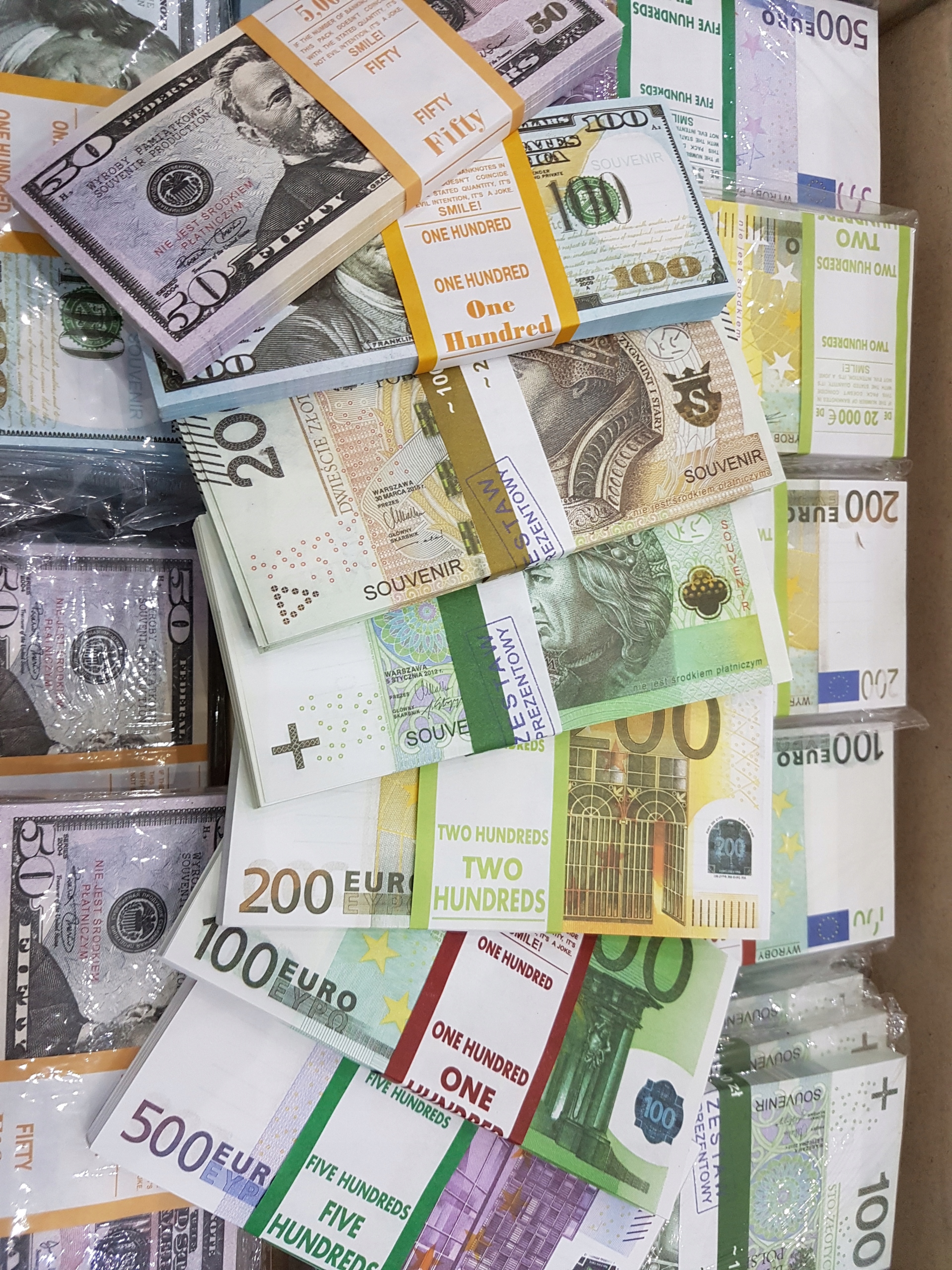 200złotych banknoty do zabawy i nauki plik 10szt Bohater Inny