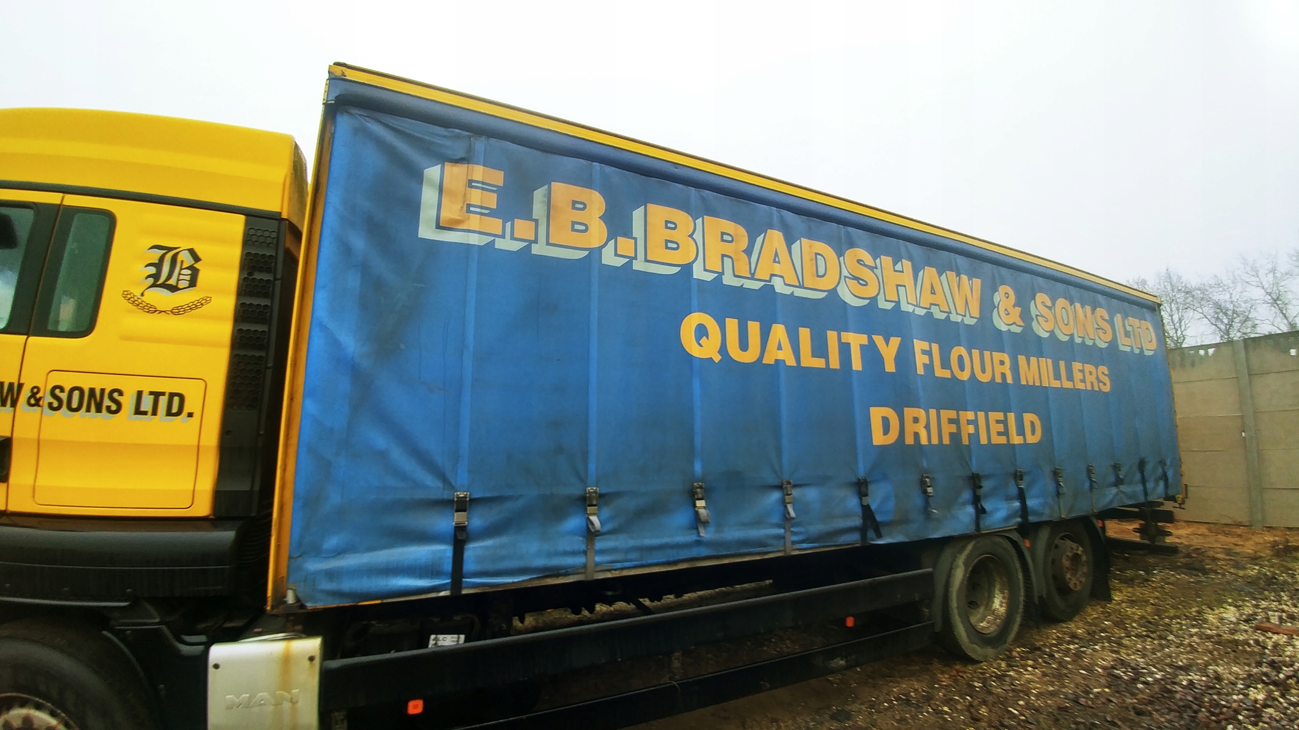 MAN DAF MERCEDES кузов занавес 8.8 m