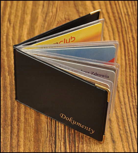 OKŁADKA, OKŁADKI, ETUI NA KARTY DOKUMENTY KOLORY Kolor czarny