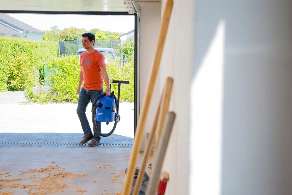 ODKURZACZ PRZEMYSŁOWY NILFISK BUDDY II 12L DO AUTA Maksymalna moc 1200 W